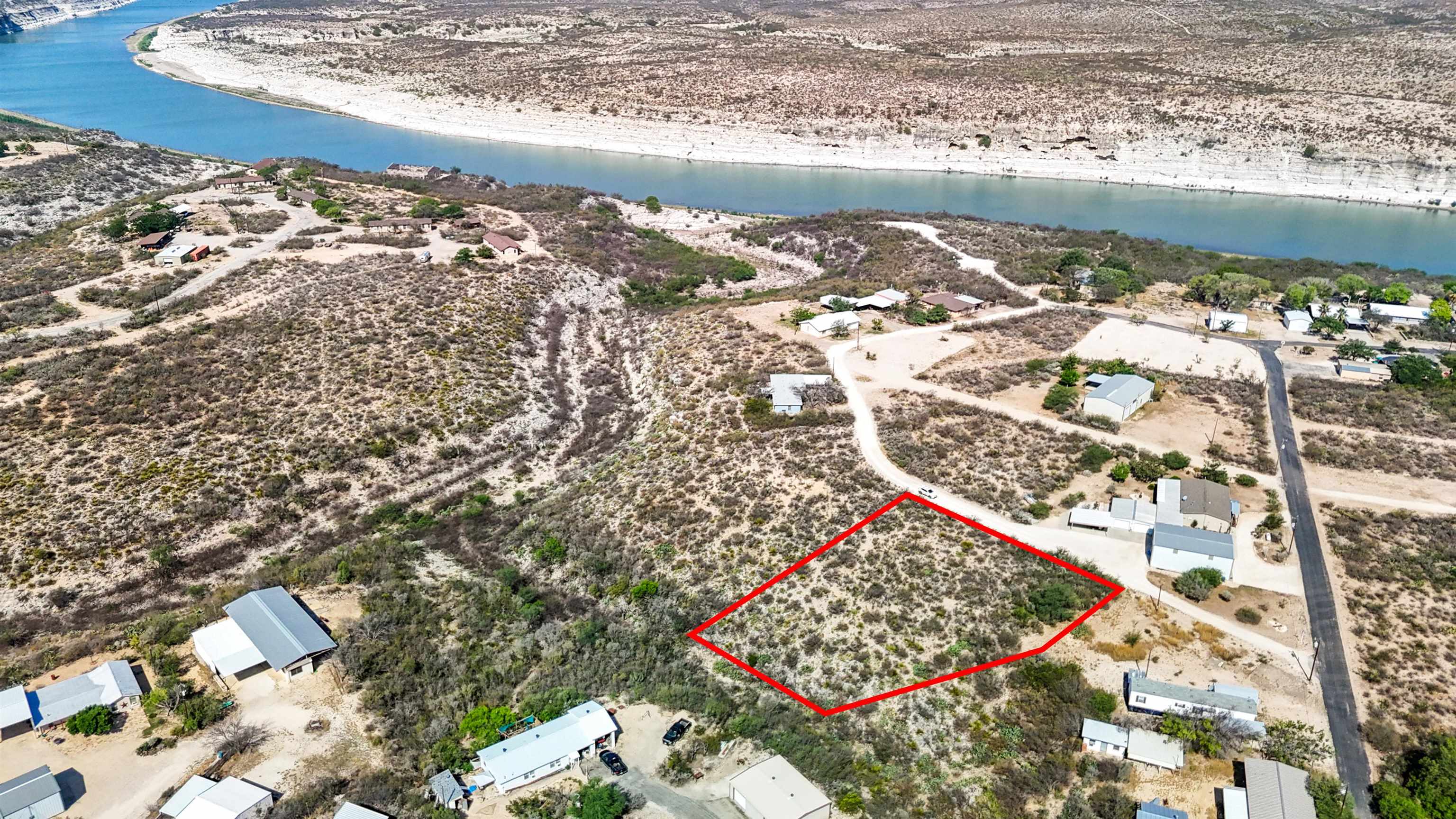 Image 5 of 13 For Lot 10 & 11 Shoreline