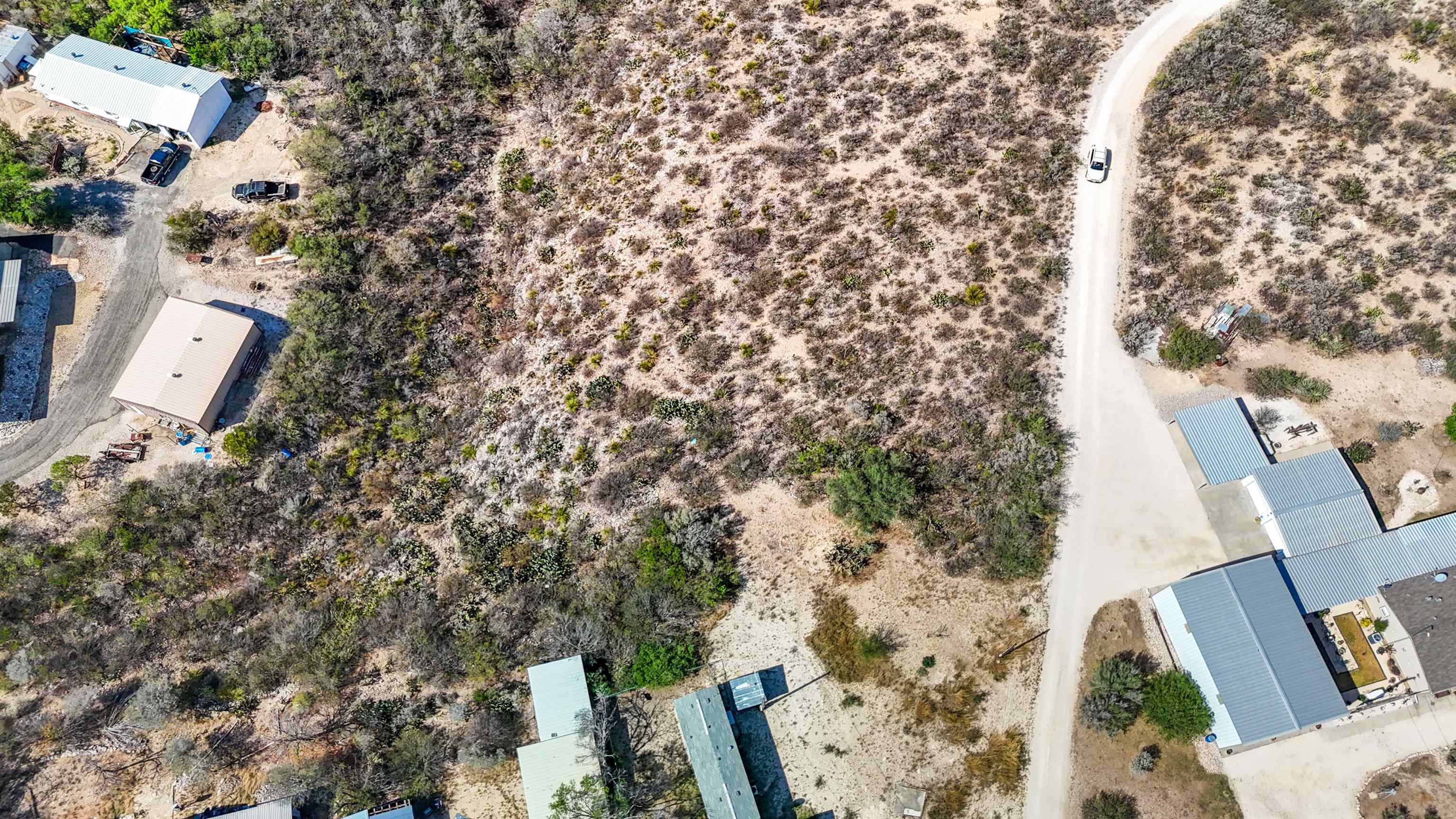 Image 6 of 13 For Lot 10 & 11 Shoreline