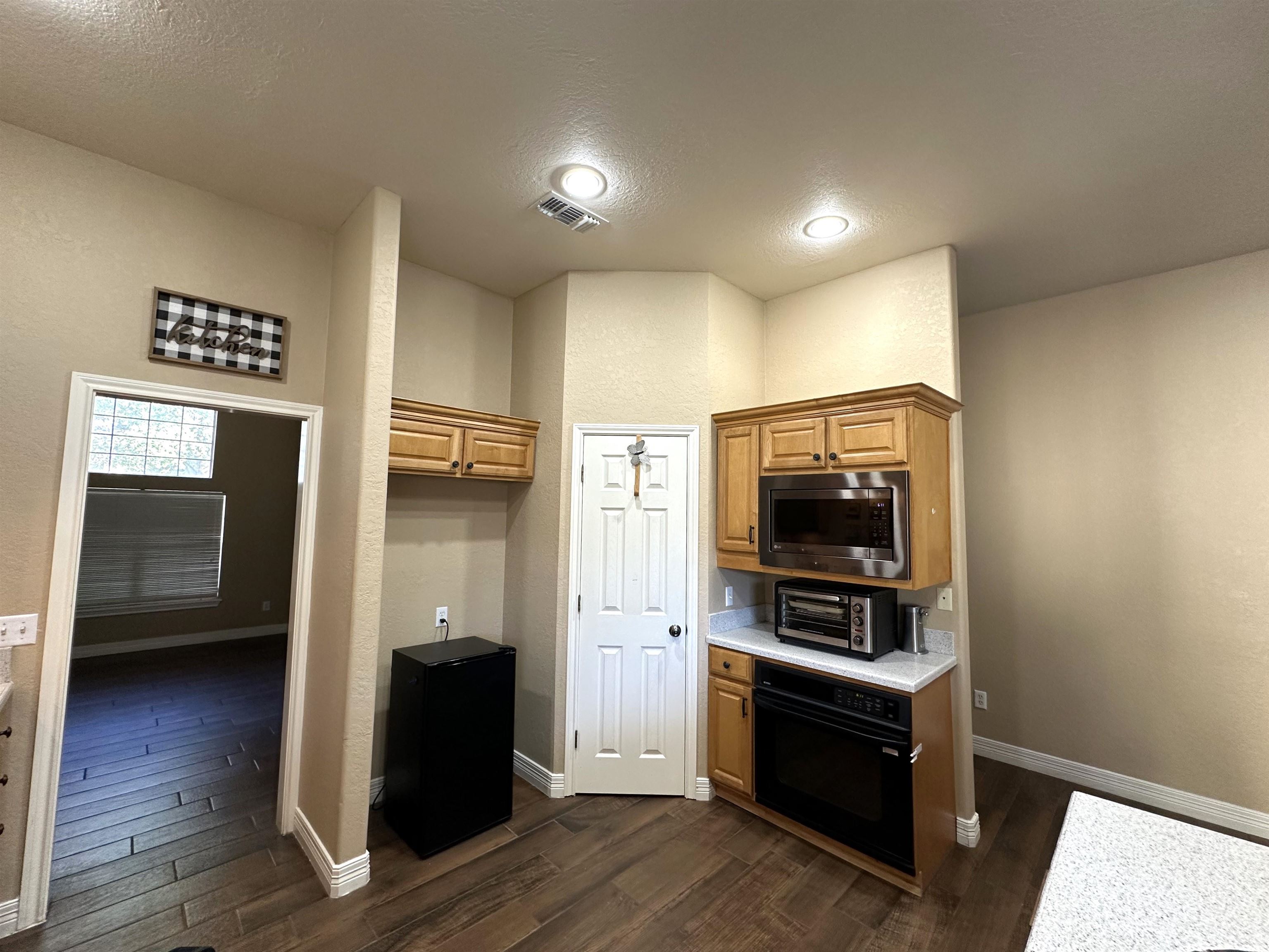 Image 16 of 39 For 100 Timber Rock