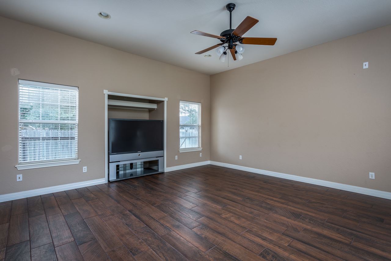 Image 21 of 39 For 100 Timber Rock