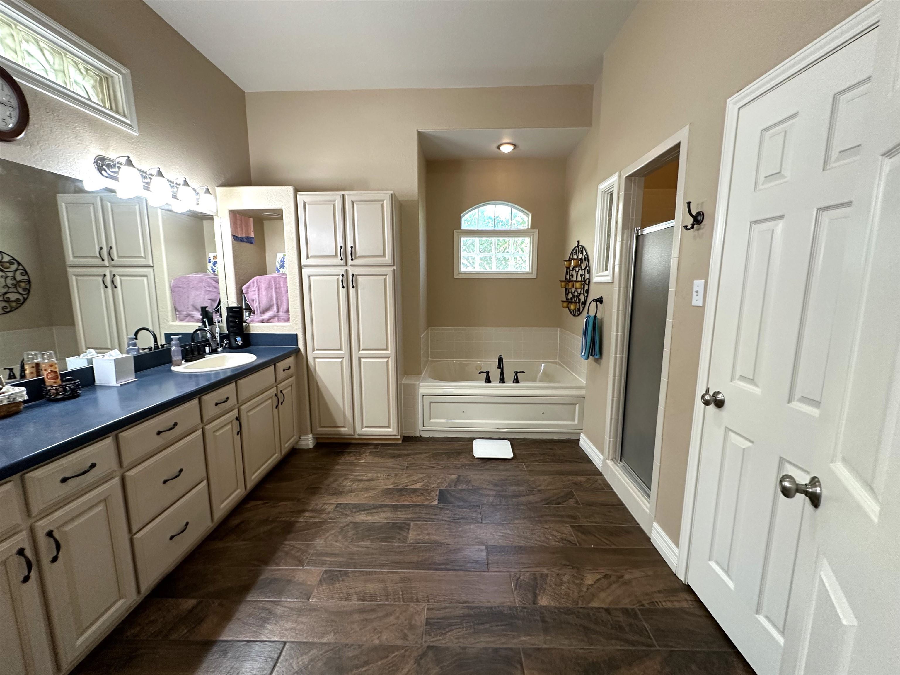 Image 27 of 39 For 100 Timber Rock