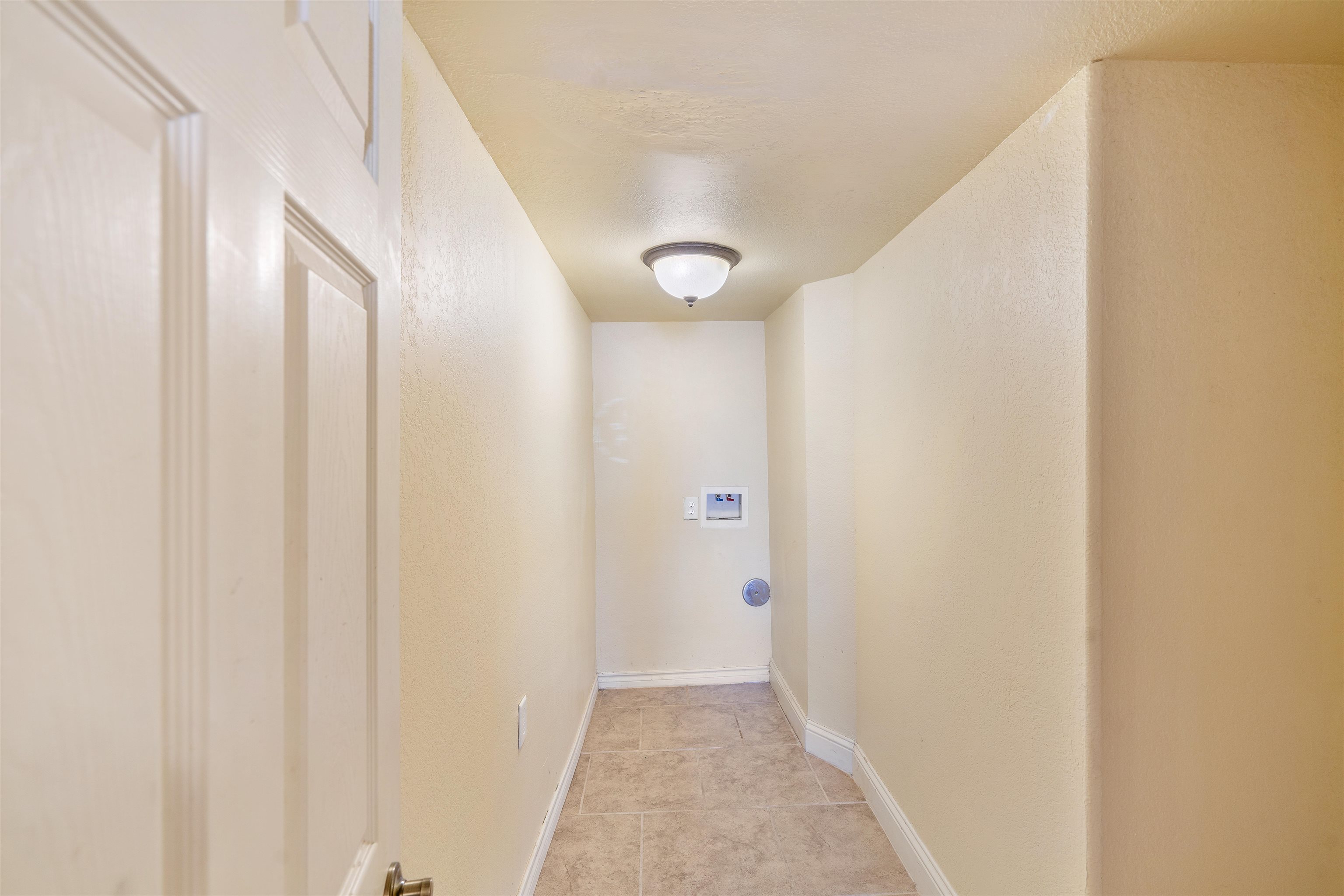 Image 15 of 42 For 908 2nd W 