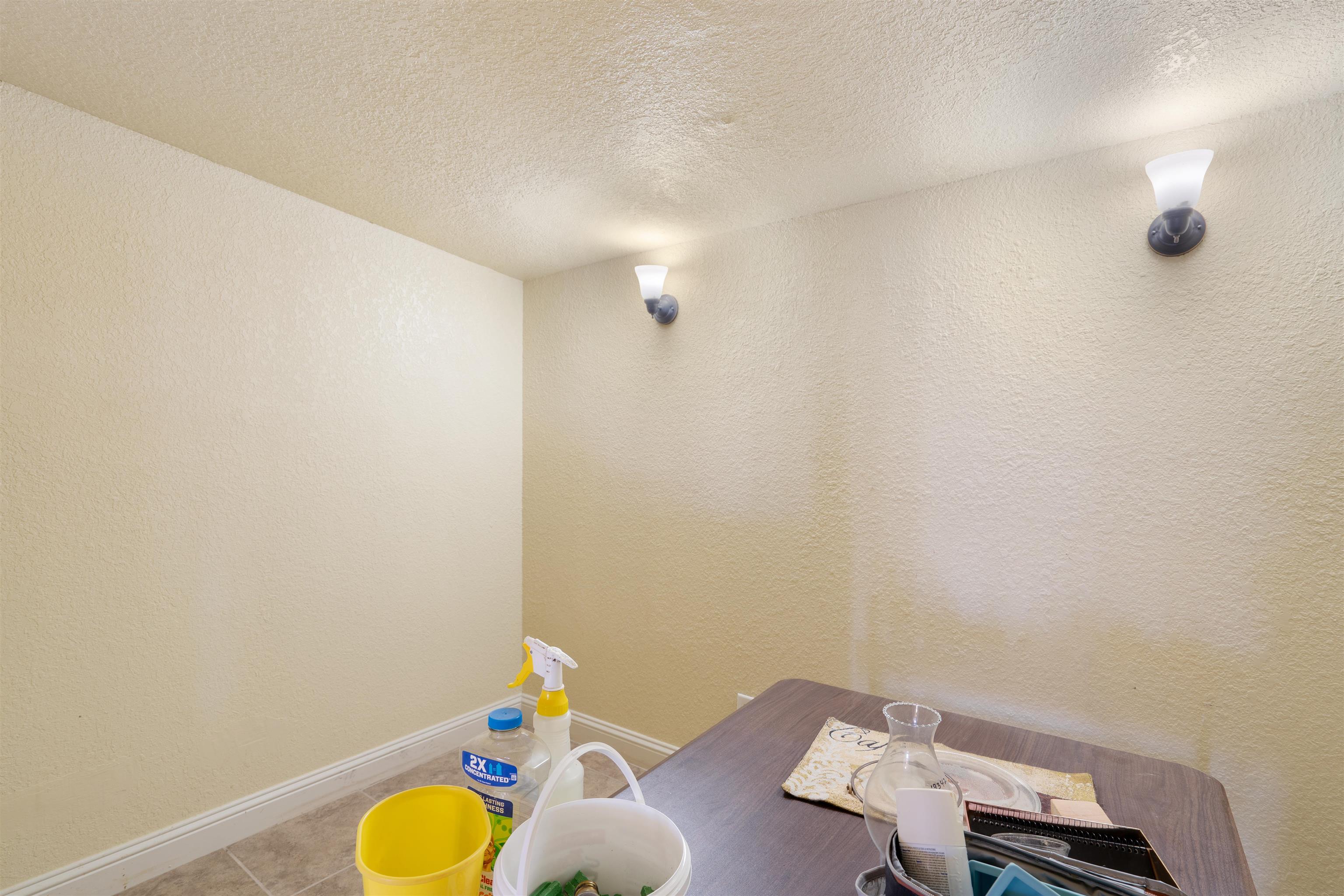 Image 25 of 42 For 908 2nd W 