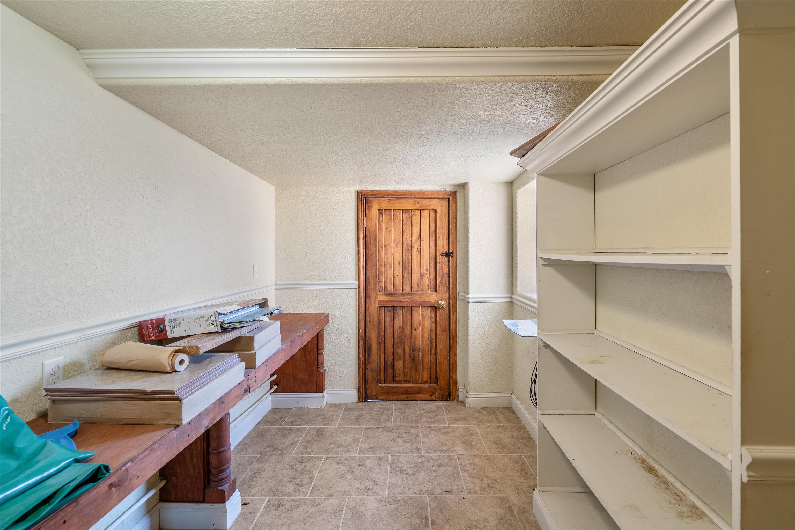 Image 27 of 42 For 908 2nd W 