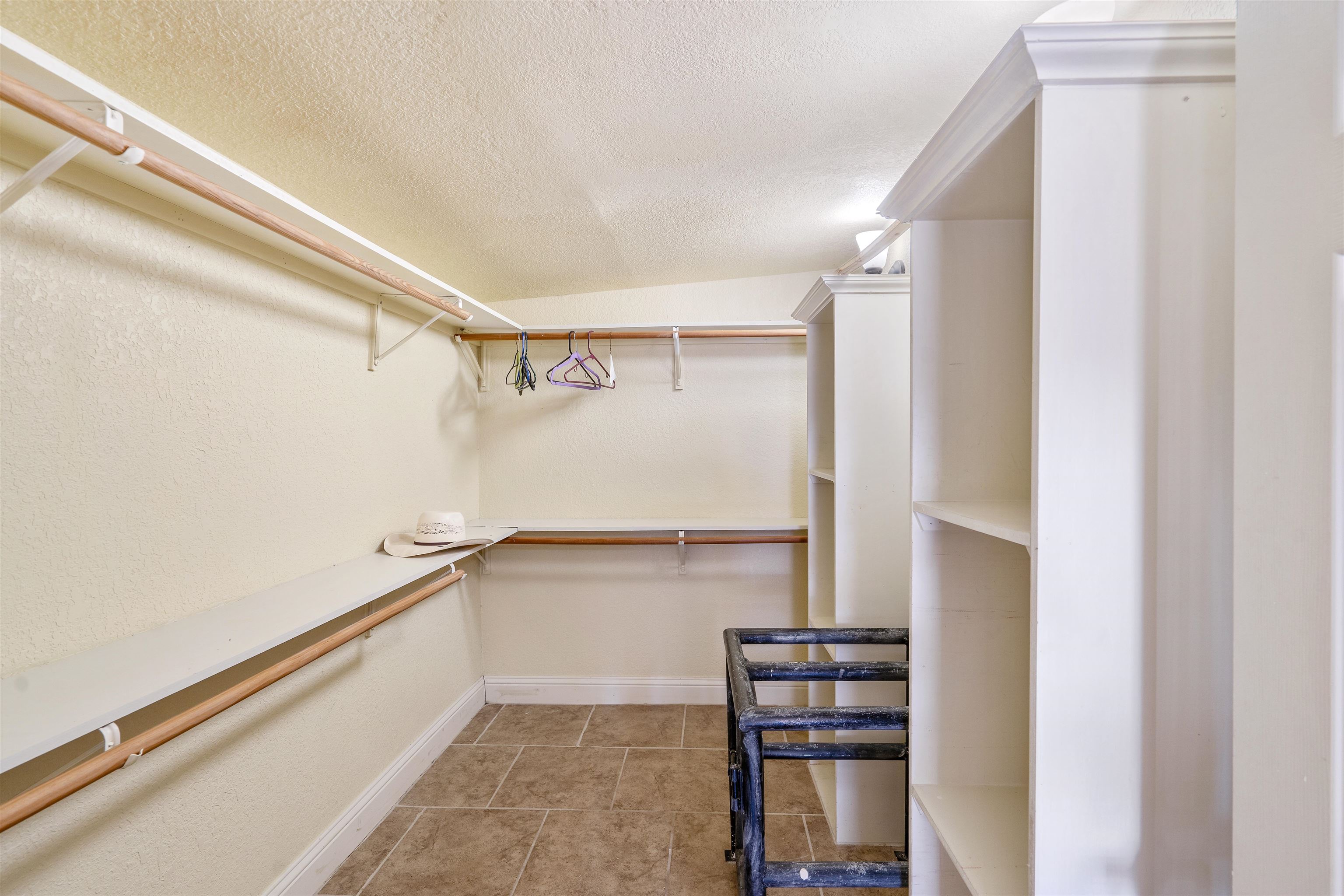 Image 30 of 42 For 908 2nd W 