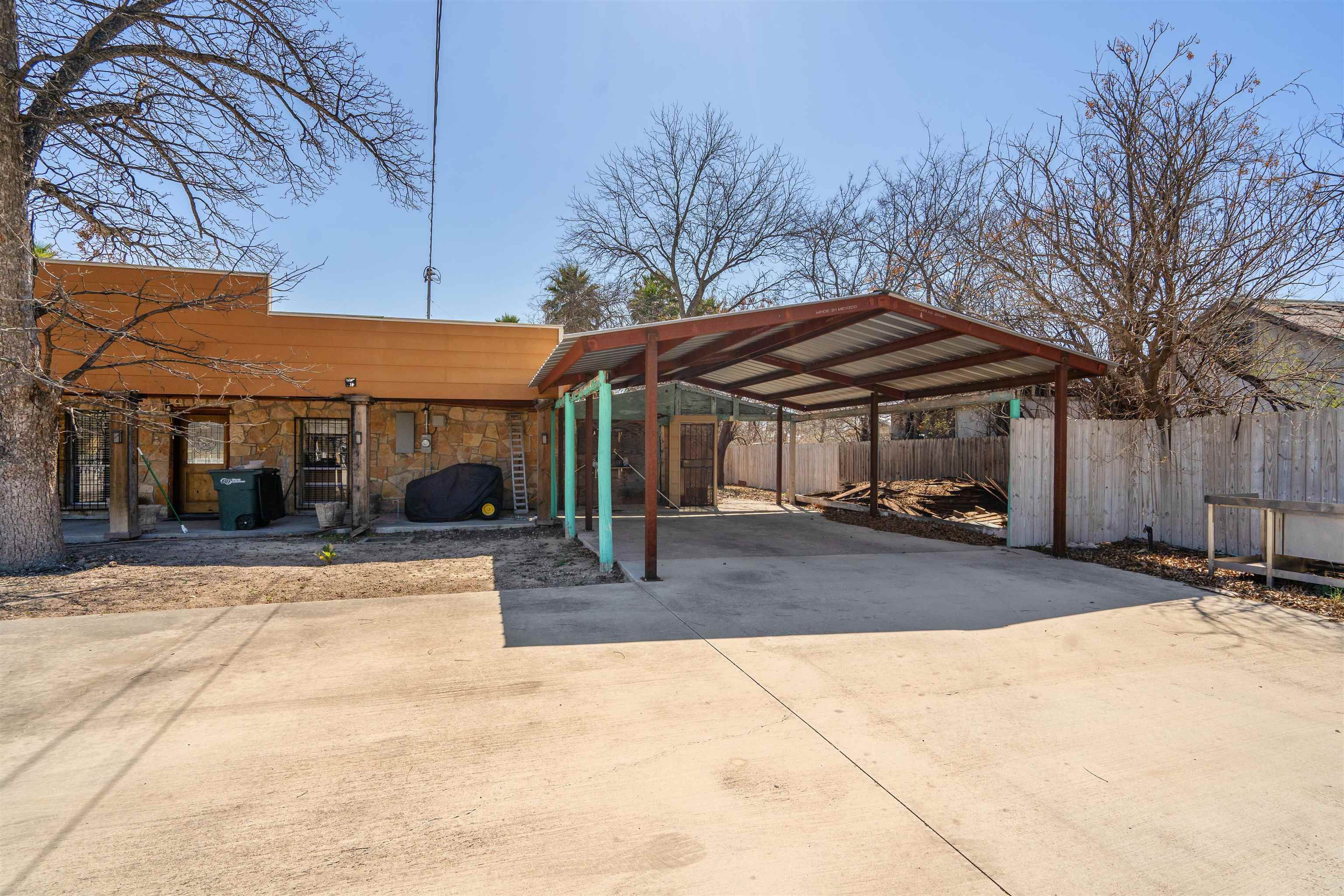 Image 4 of 42 For 908 2nd W 