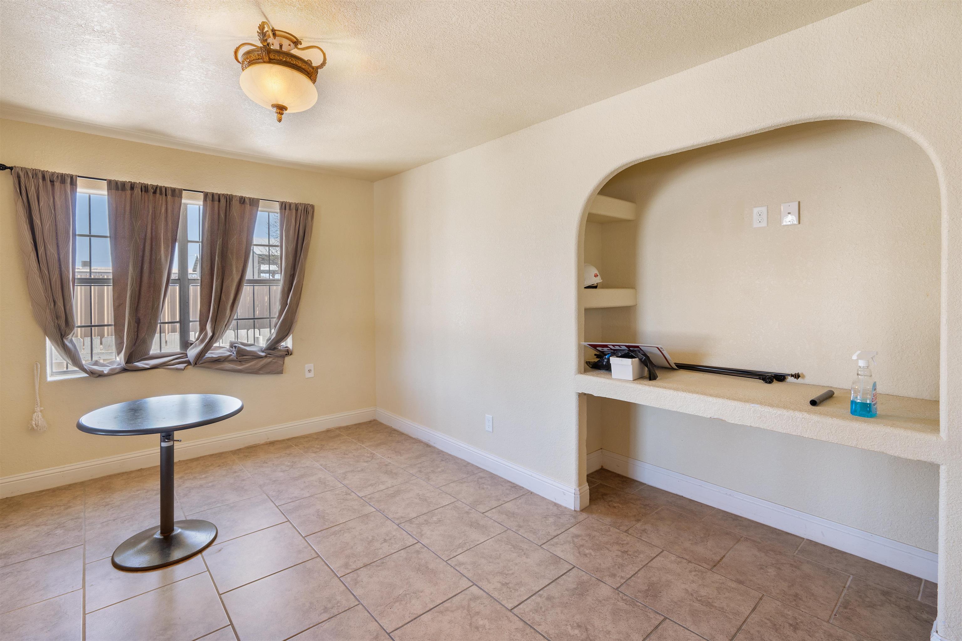 Image 9 of 42 For 908 2nd W 