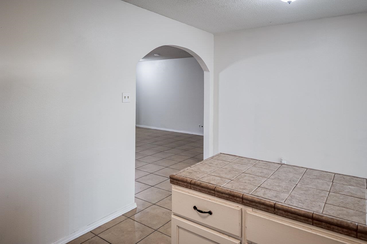 Image 13 of 17 For 117 Philemon