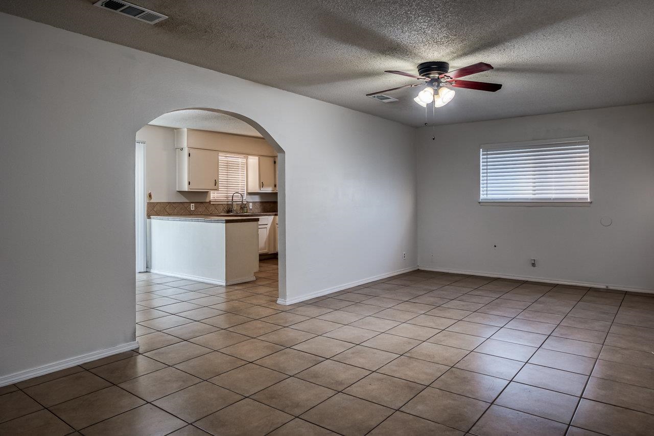 Image 6 of 17 For 117 Philemon