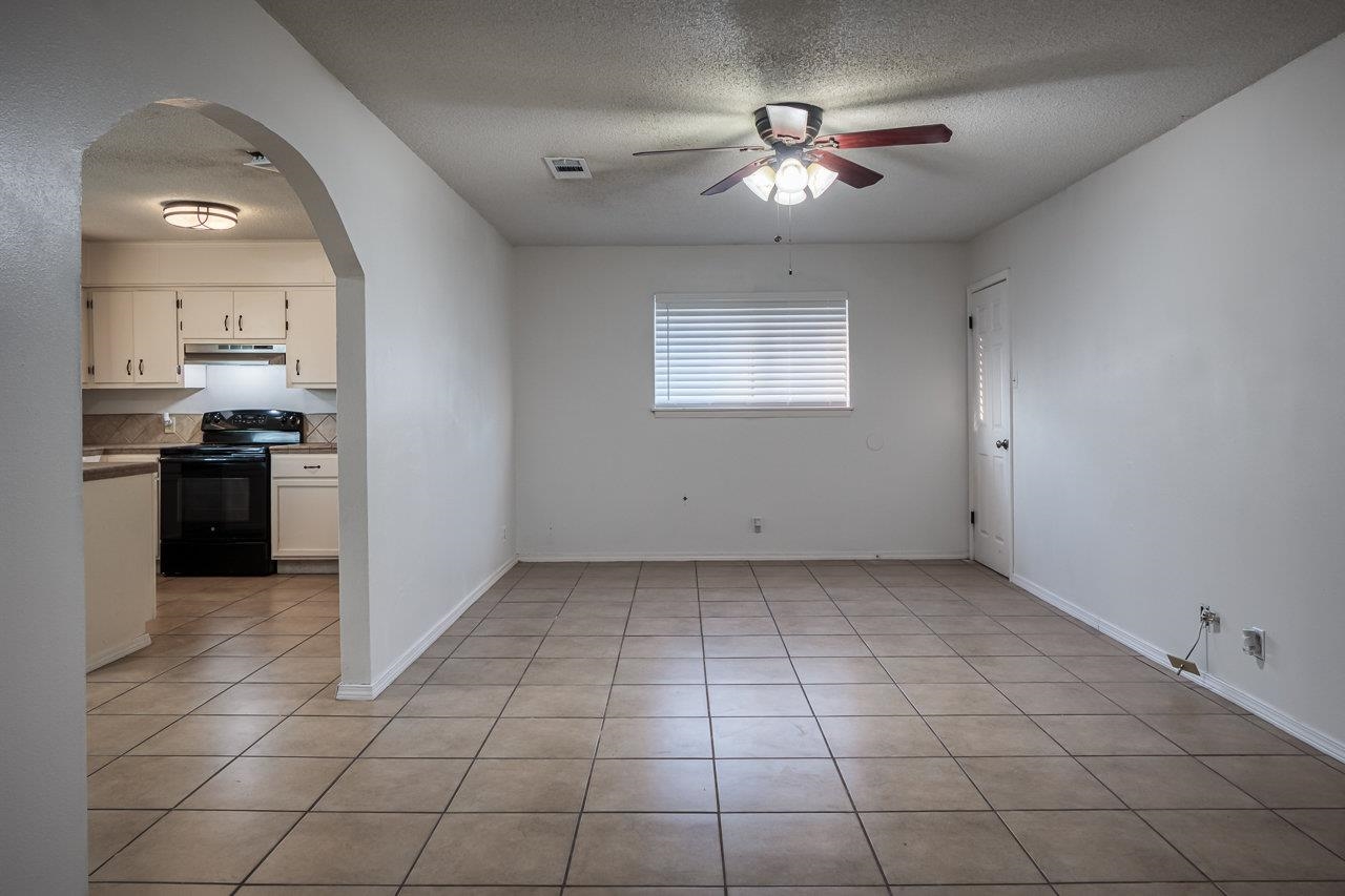 Image 7 of 17 For 117 Philemon