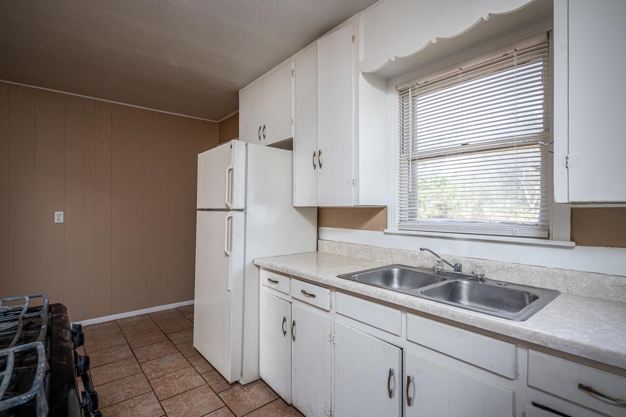 Image 7 of 12 For 307 8th W 