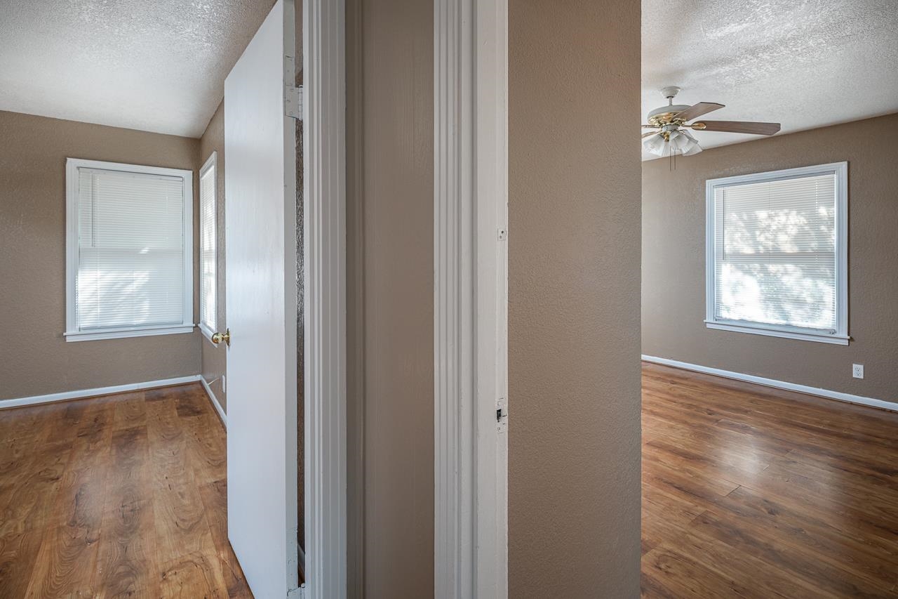 Image 9 of 12 For 307 8th W 