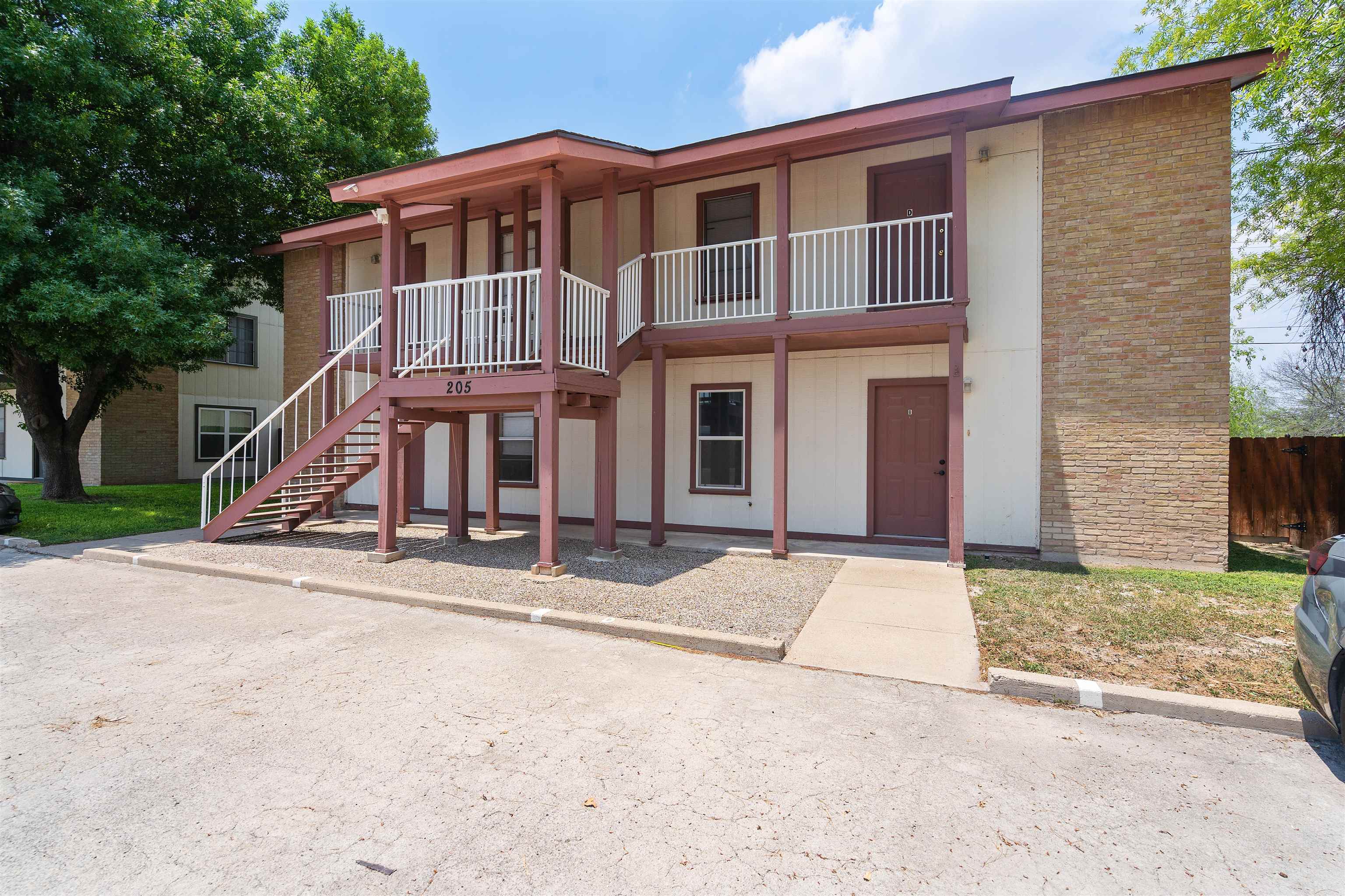 Details for 205 & 207 Fletcher, Del Rio, TX 78840
