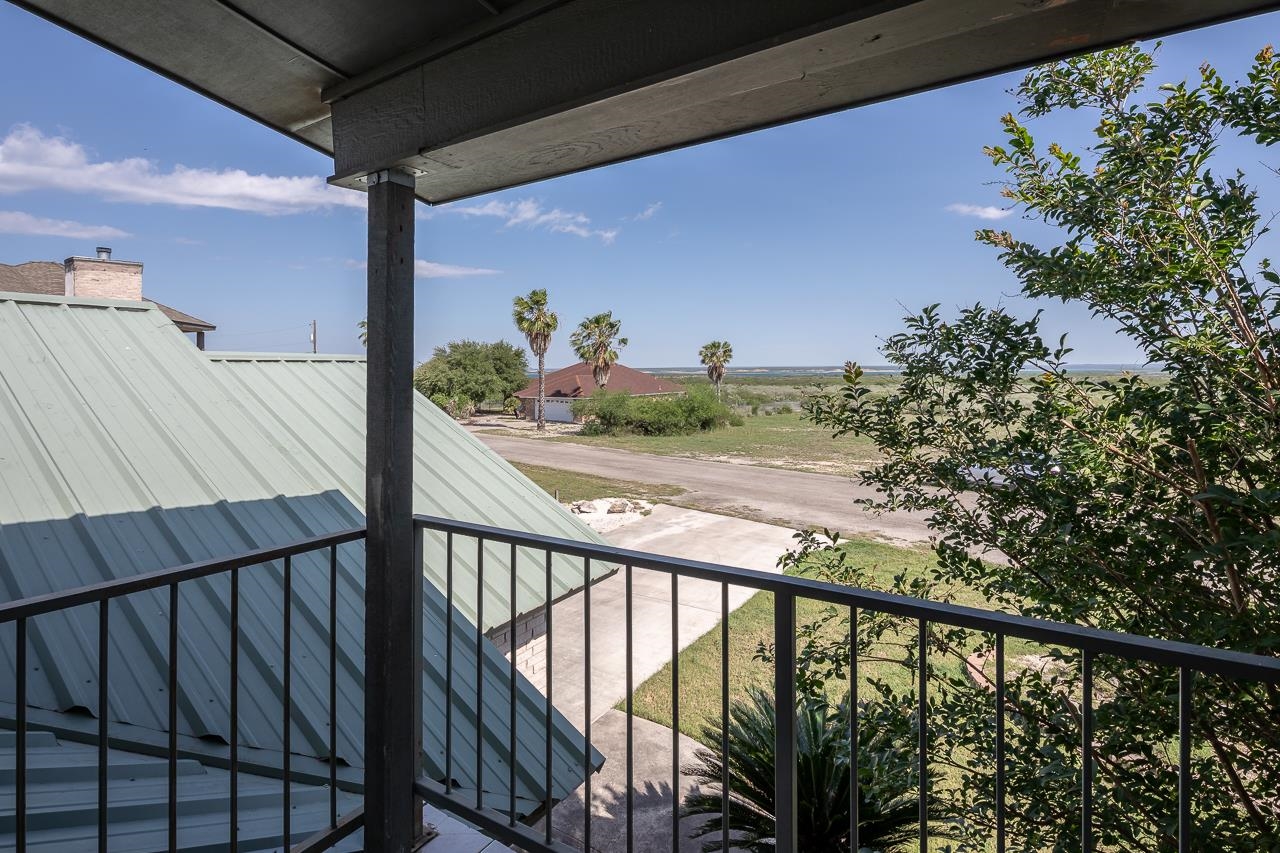 Image 12 of 12 For 854 Lago Vista