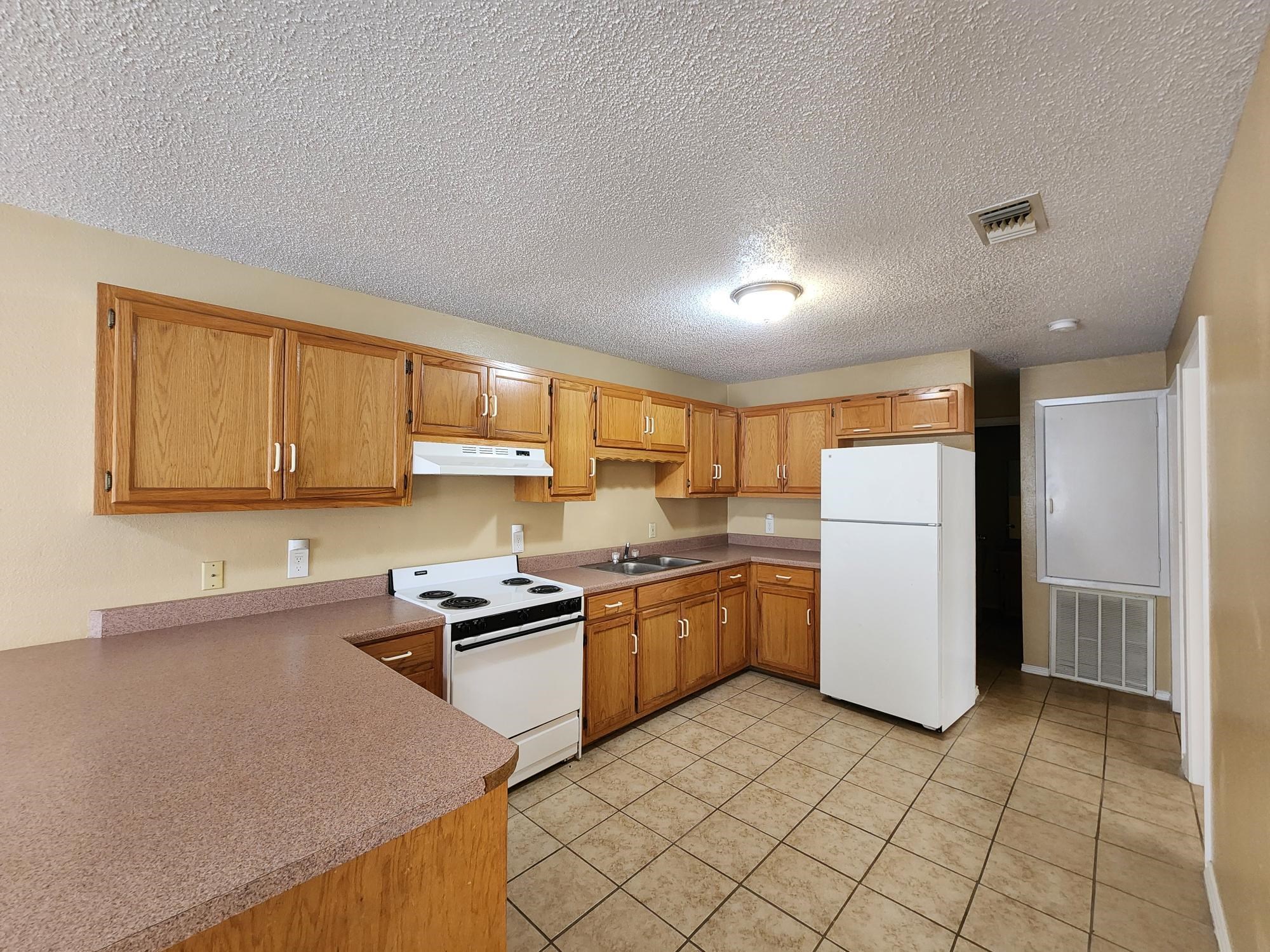 Image 4 of 4 For 406 Avenue M