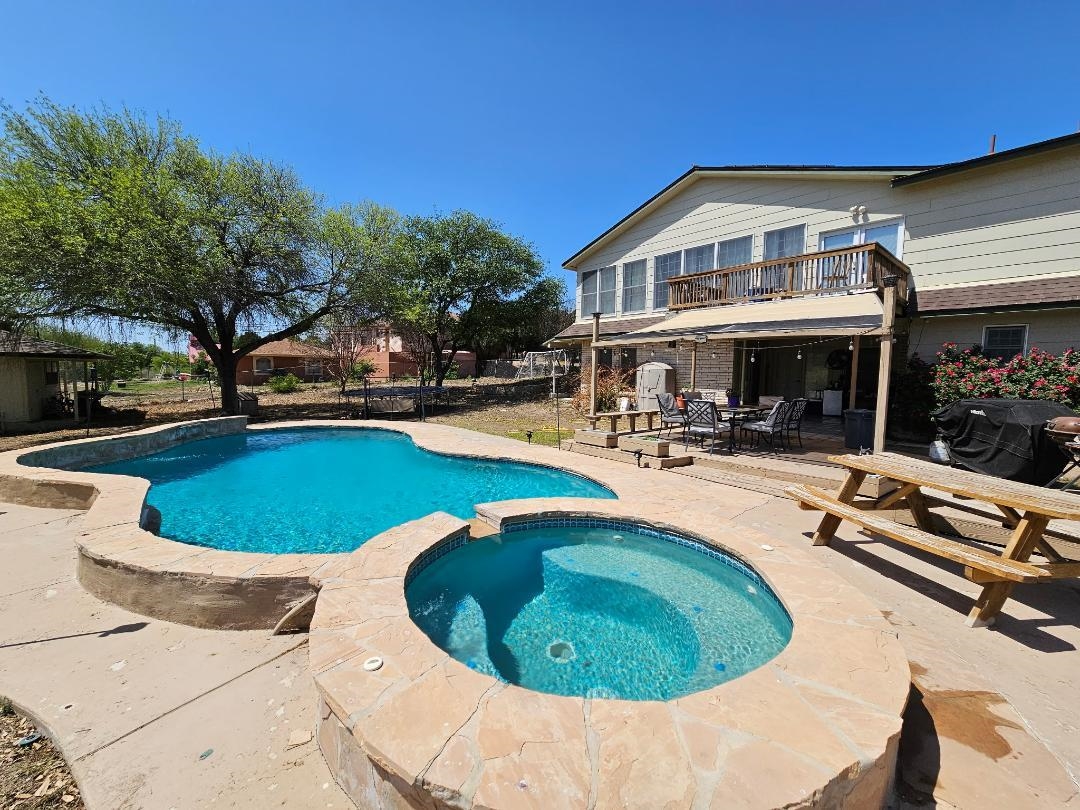 Image 17 of 19 For 211 Quail Creek Quail Creek
