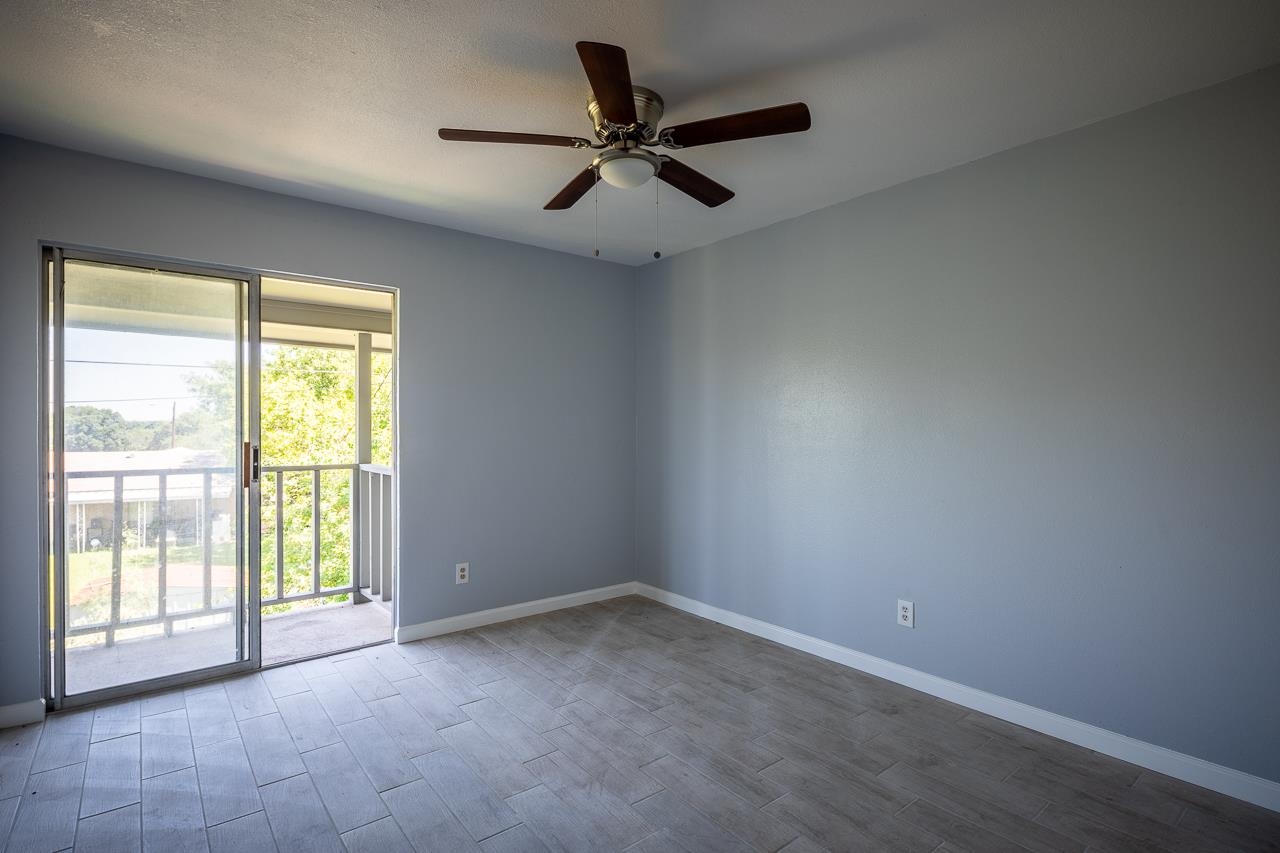 Image 7 of 10 For 107 Shannon Unit C