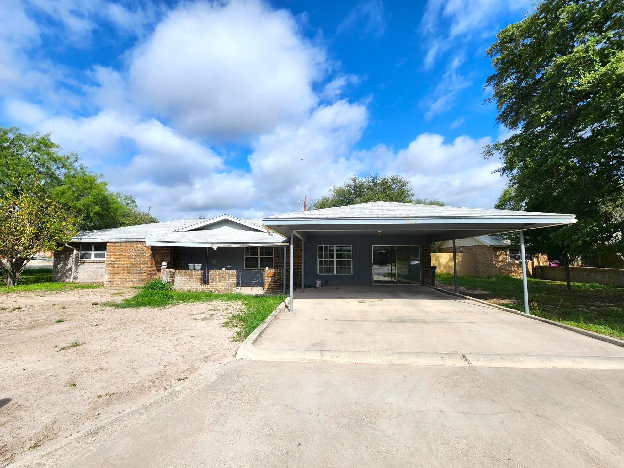 Details for 211 Alta Vista, Del Rio, TX 78840