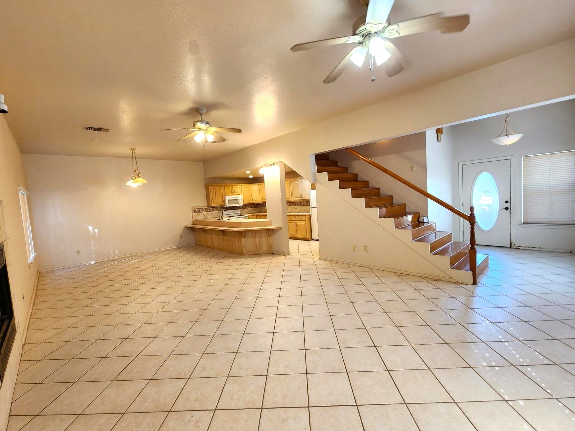 Image 6 of 12 For 772 Lago Vista