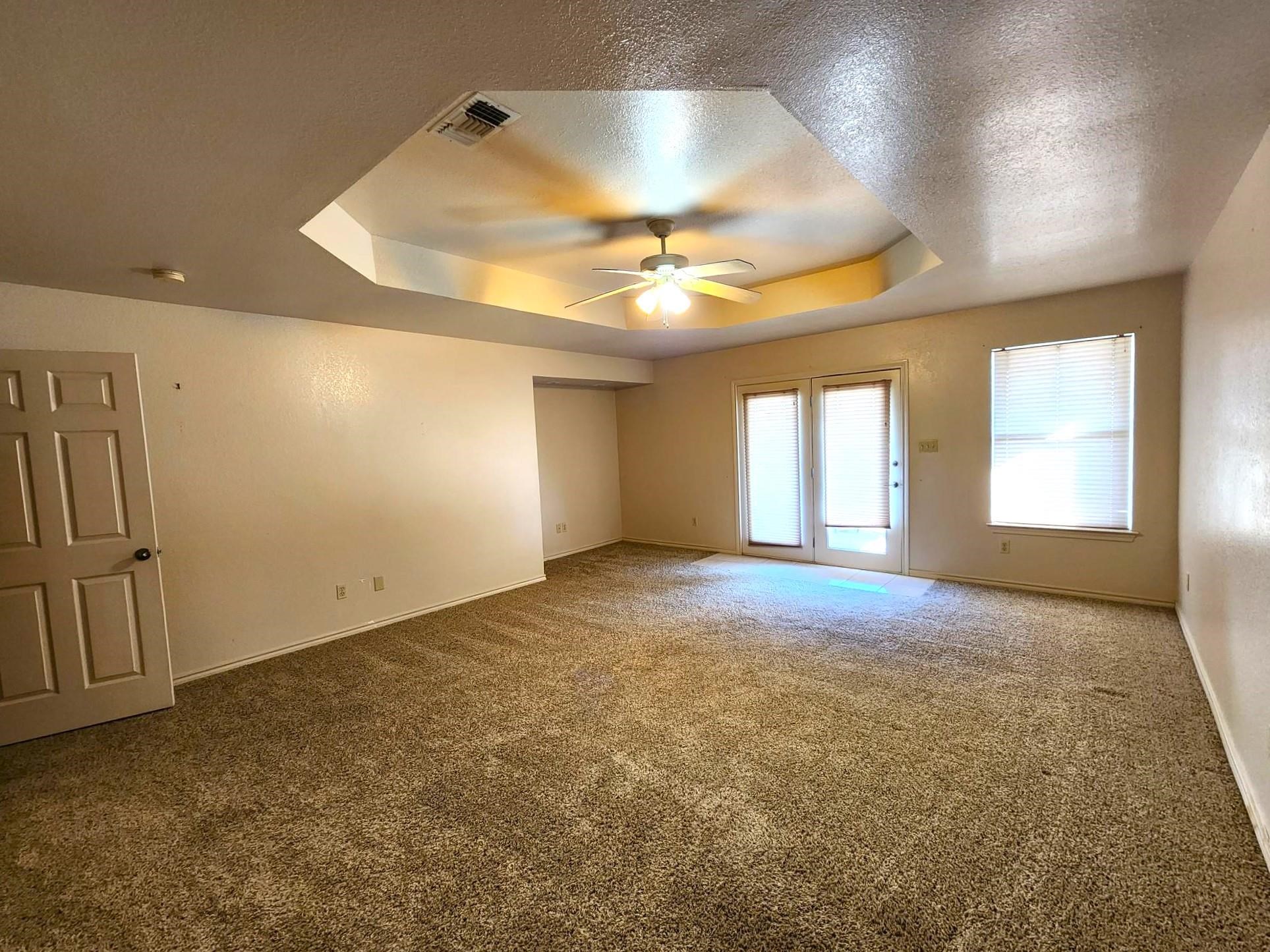 Image 8 of 12 For 772 Lago Vista