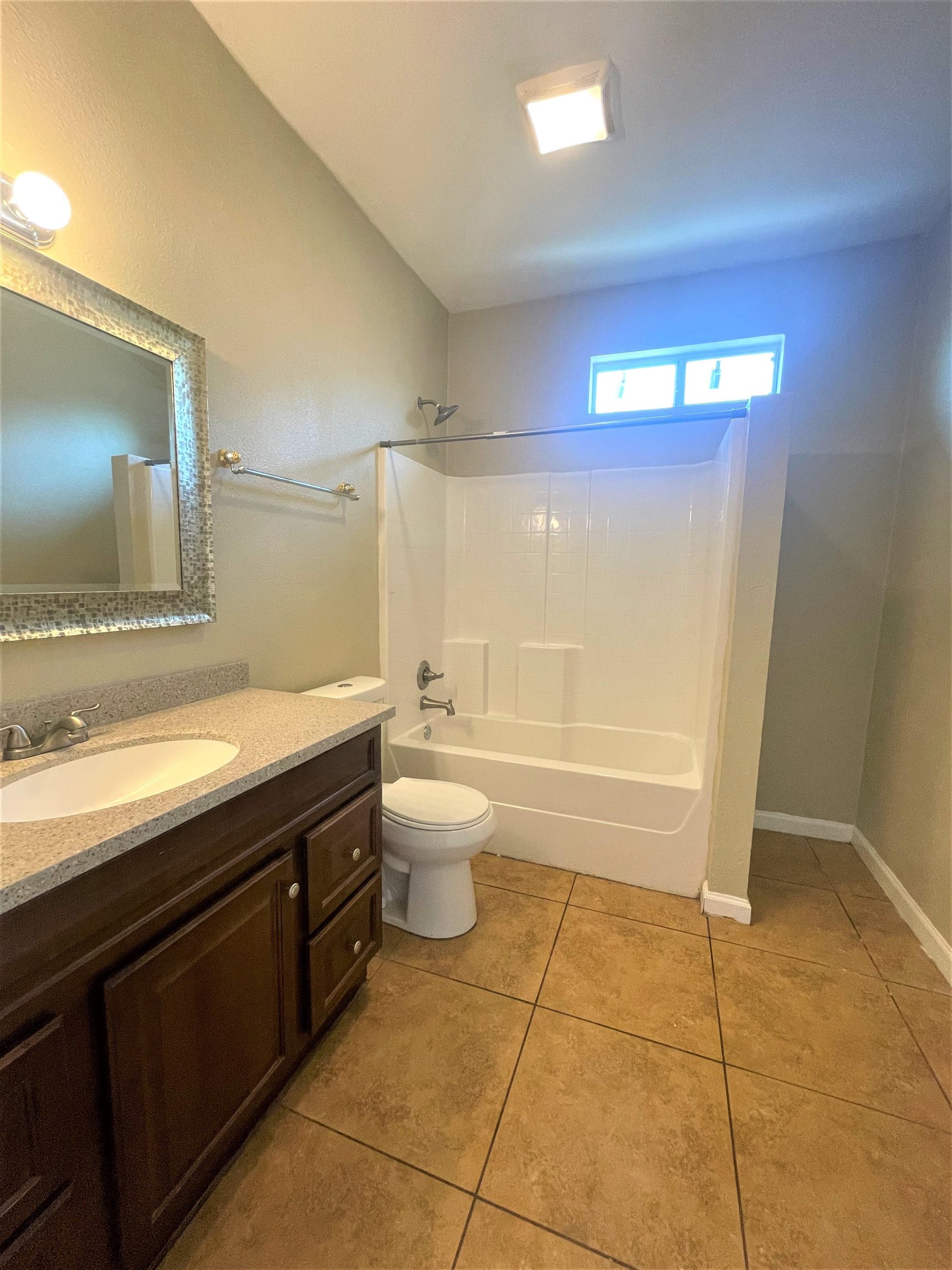 Image 10 of 11 For 1014 Tesoro  