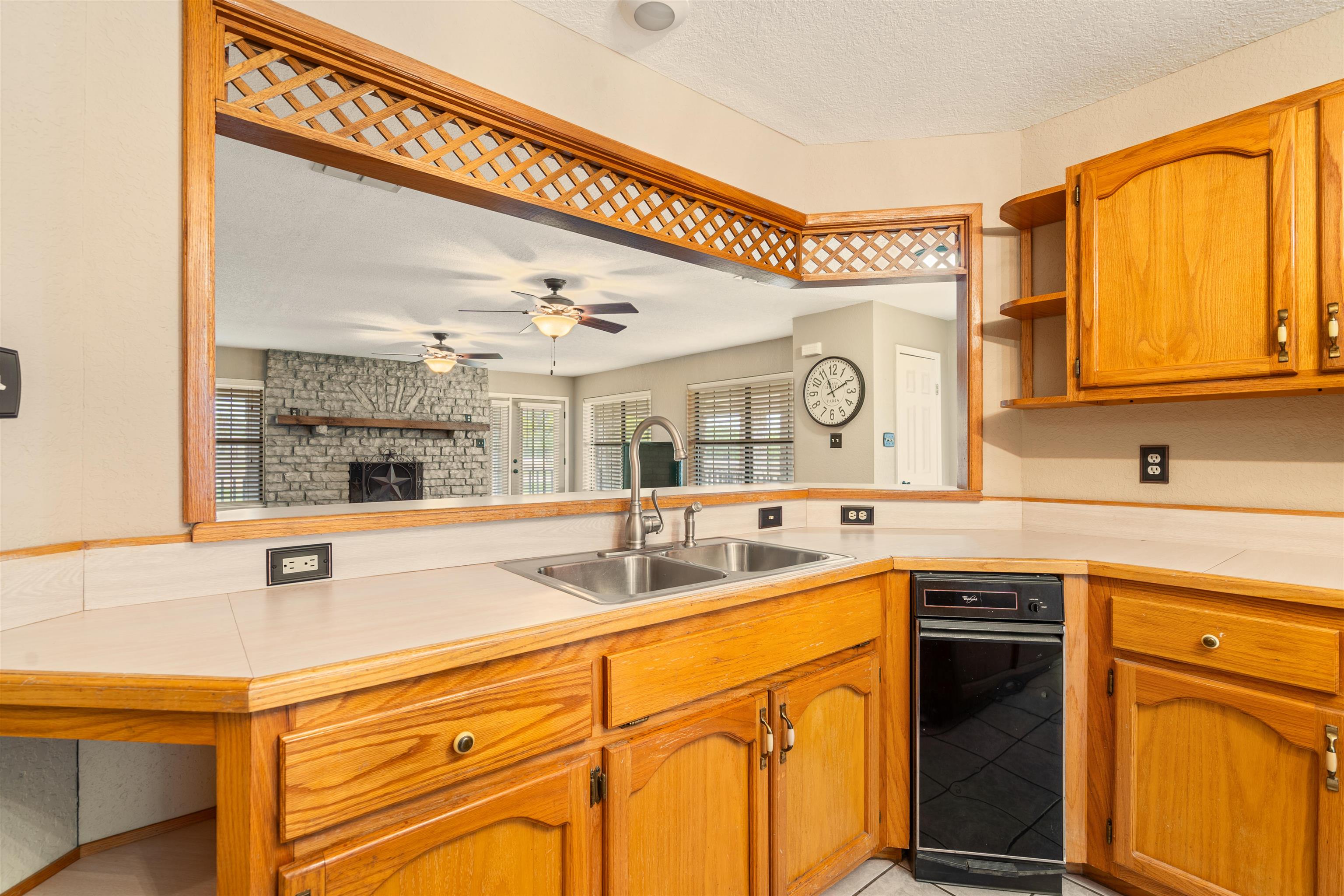 Image 22 of 48 For 1072 Packsaddle Circle