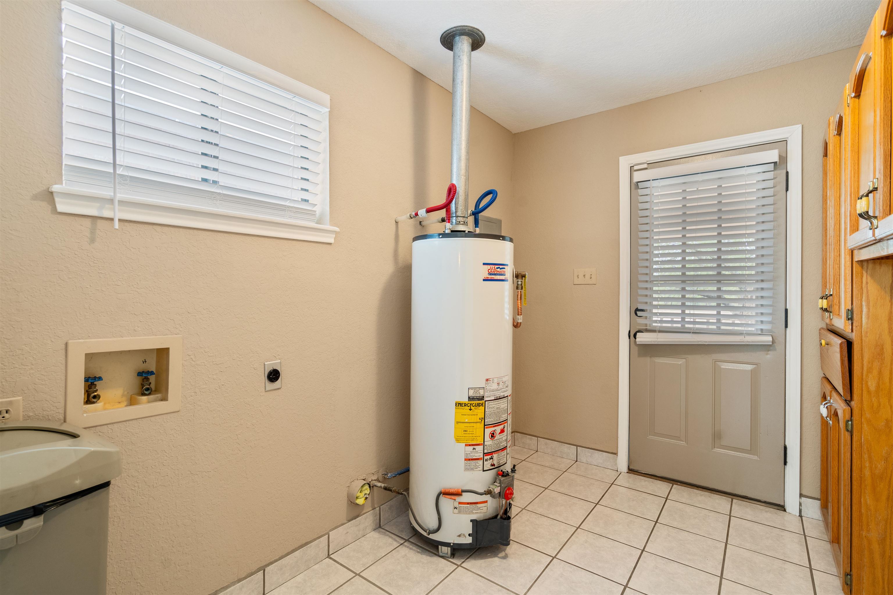 Image 42 of 48 For 1072 Packsaddle Circle