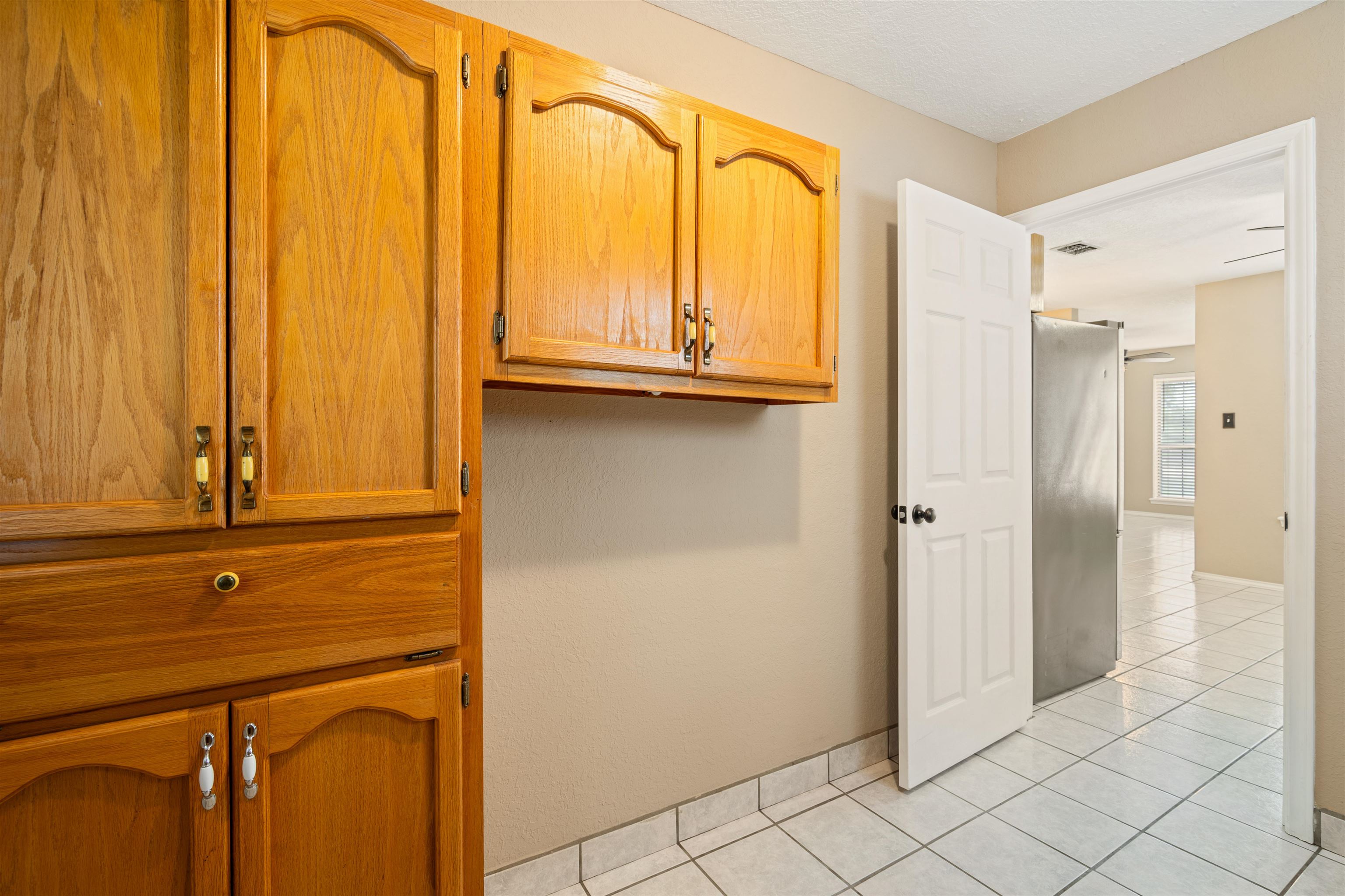 Image 44 of 48 For 1072 Packsaddle Circle