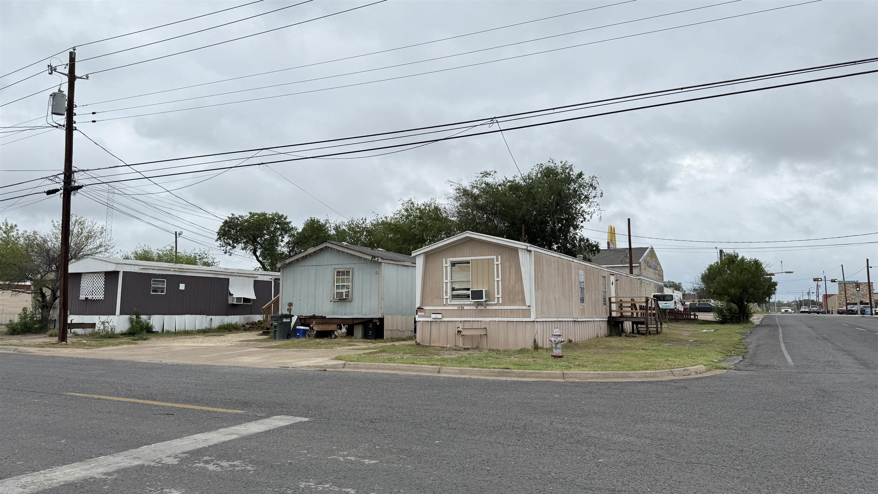 Image 10 of 16 For 1701 Avenue E