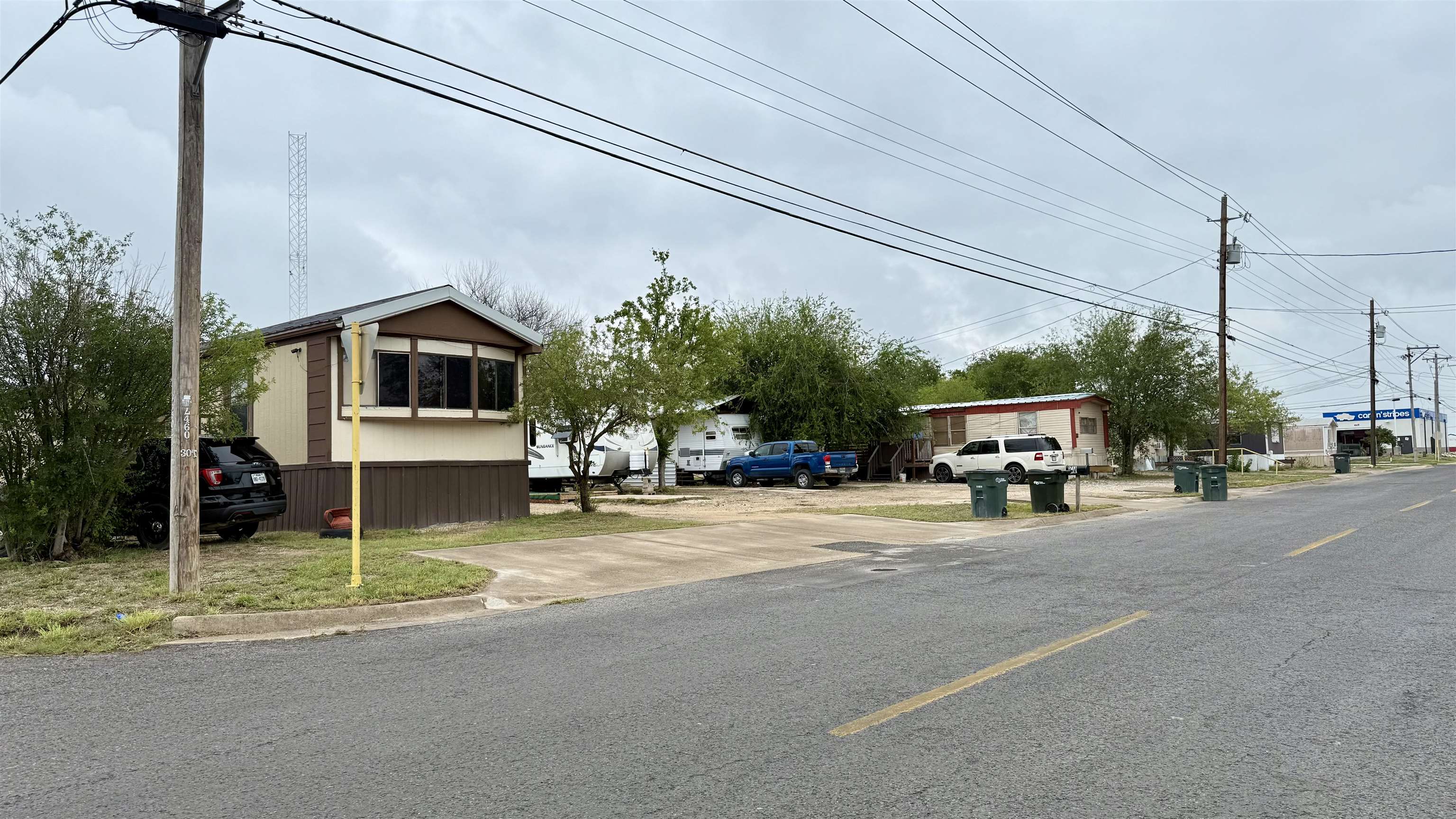 Image 2 of 16 For 1701 Avenue E