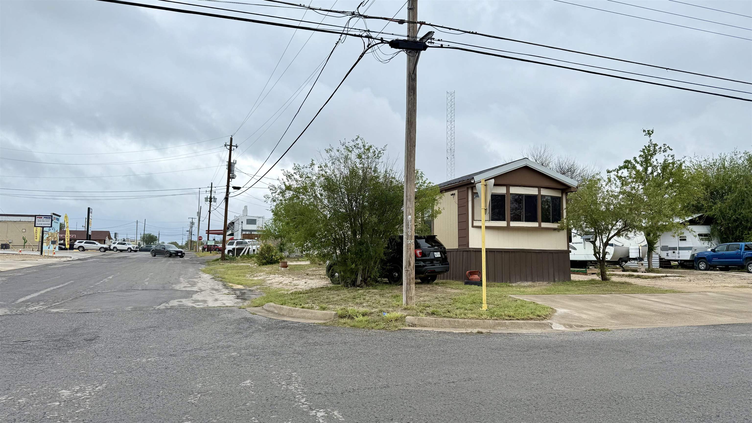 Image 3 of 16 For 1701 Avenue E