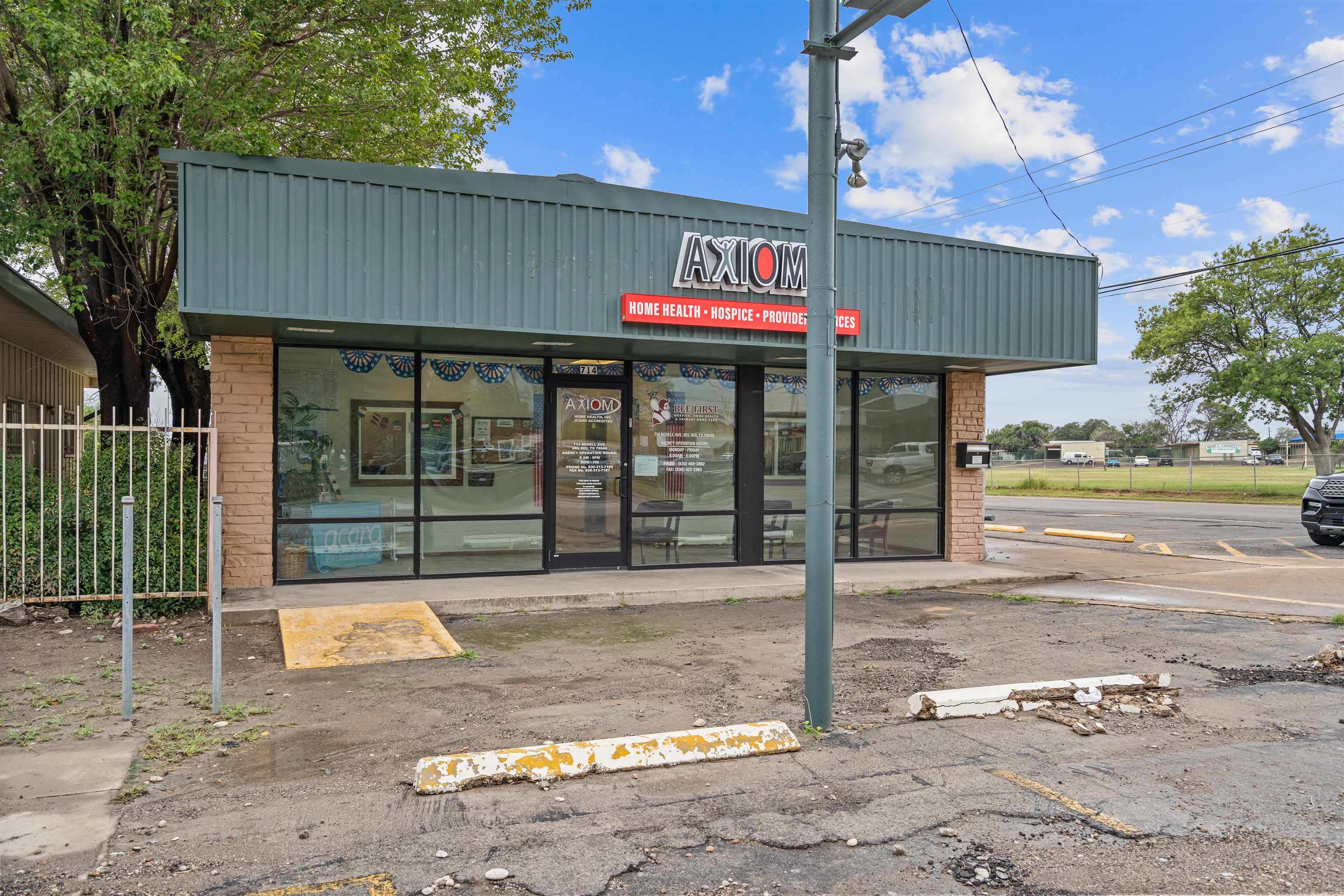 Image 3 of 42 For 714 Bedell N