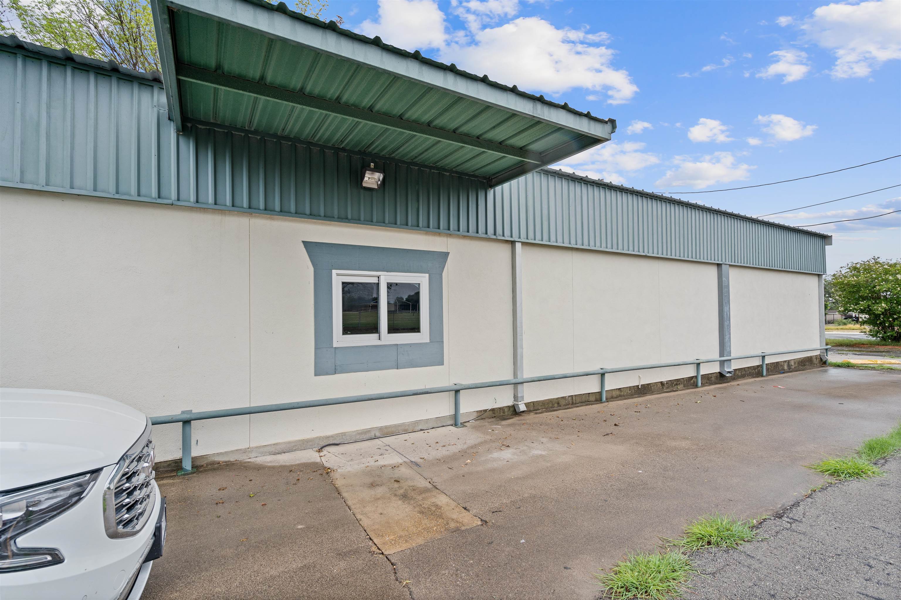 Image 7 of 42 For 714 Bedell N