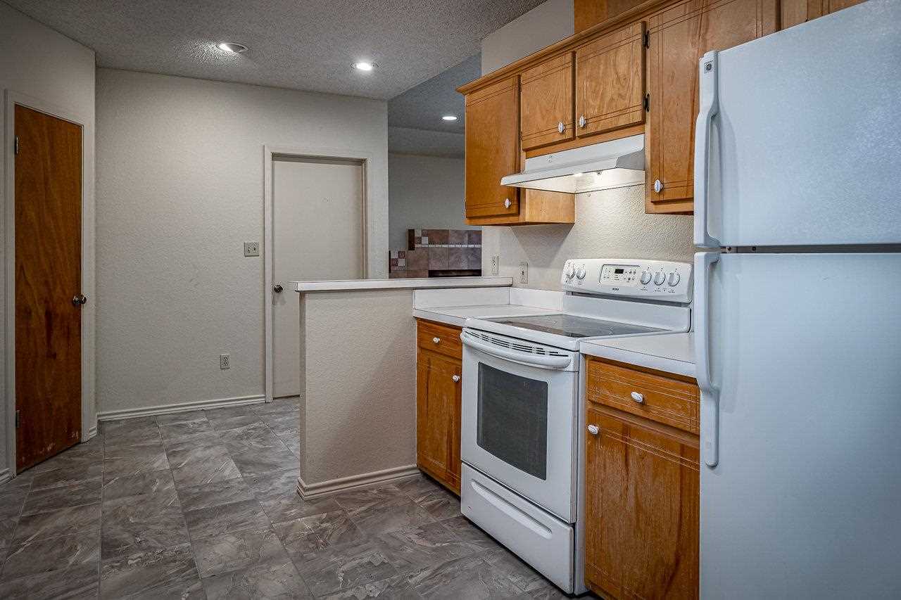 Image 8 of 19 For 238 Tomahawk - Rental