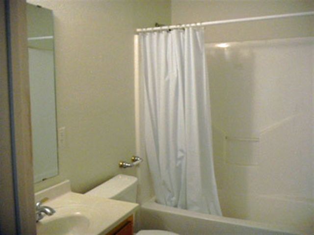 Image 5 of 8 For 622 Lisa