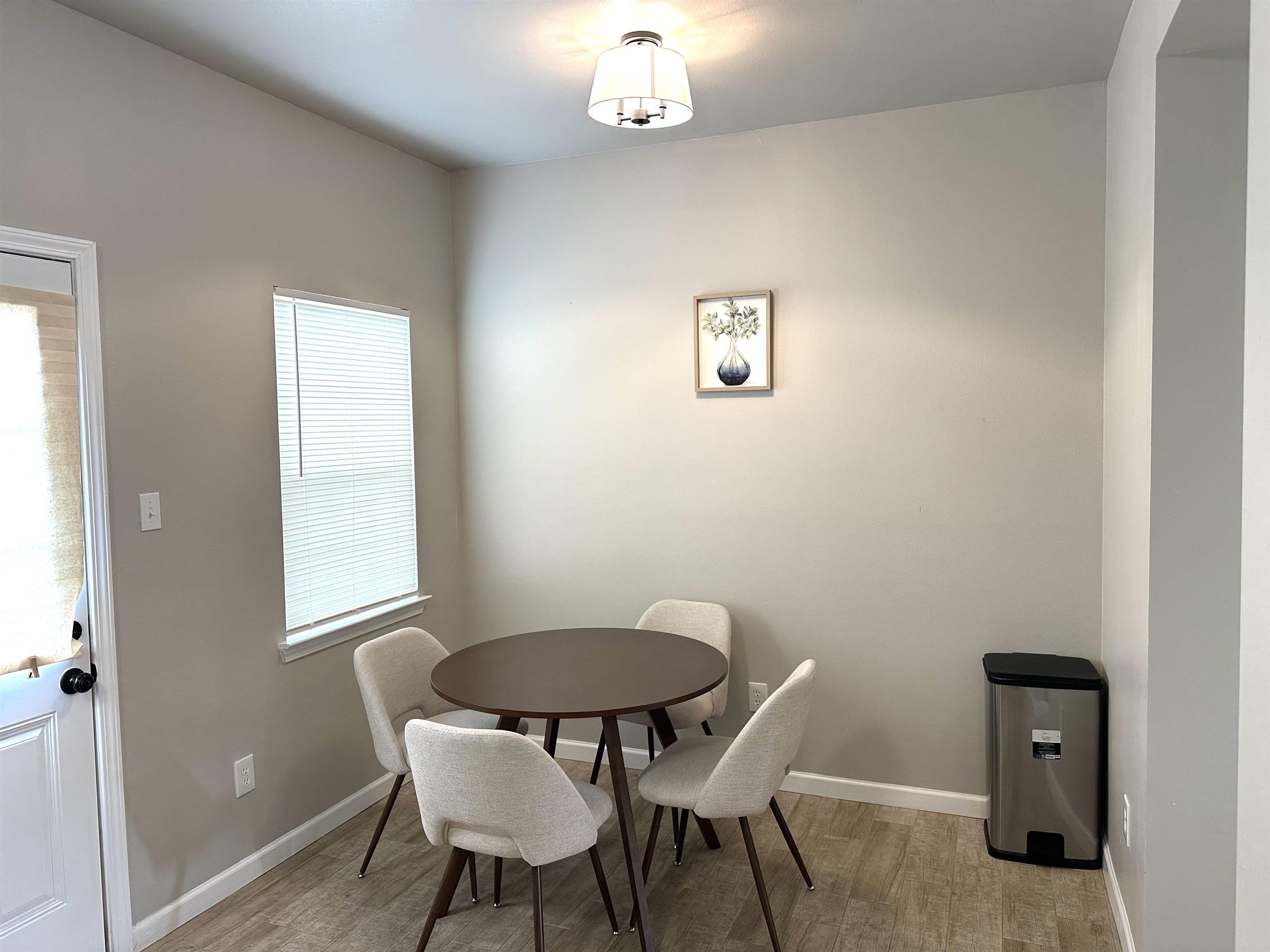 Image 3 of 10 For 111 Rockwell