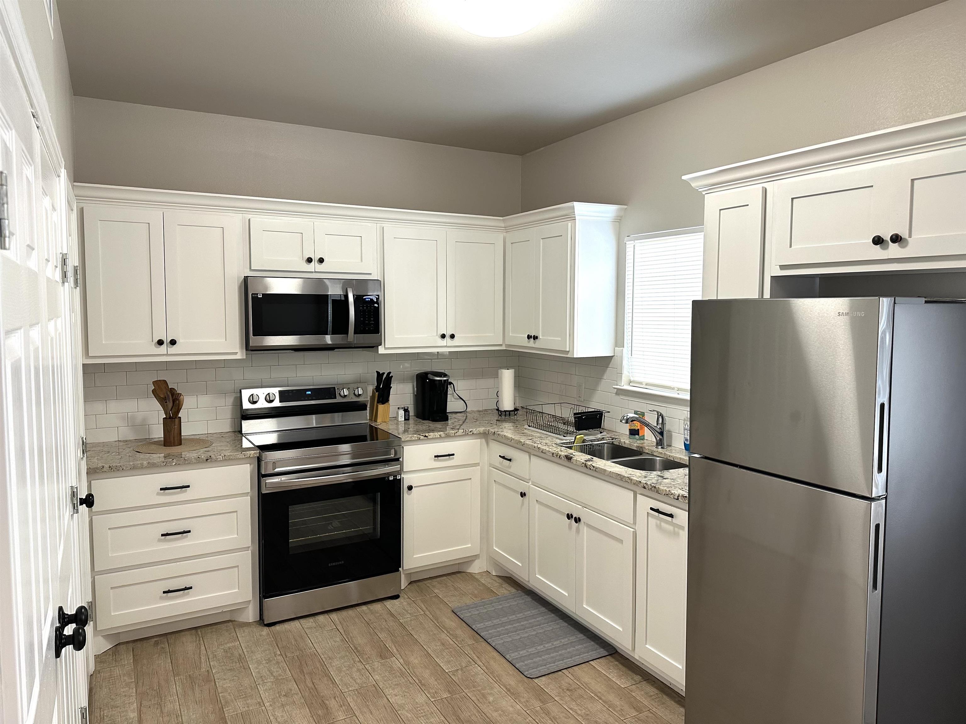 Image 4 of 10 For 111 Rockwell