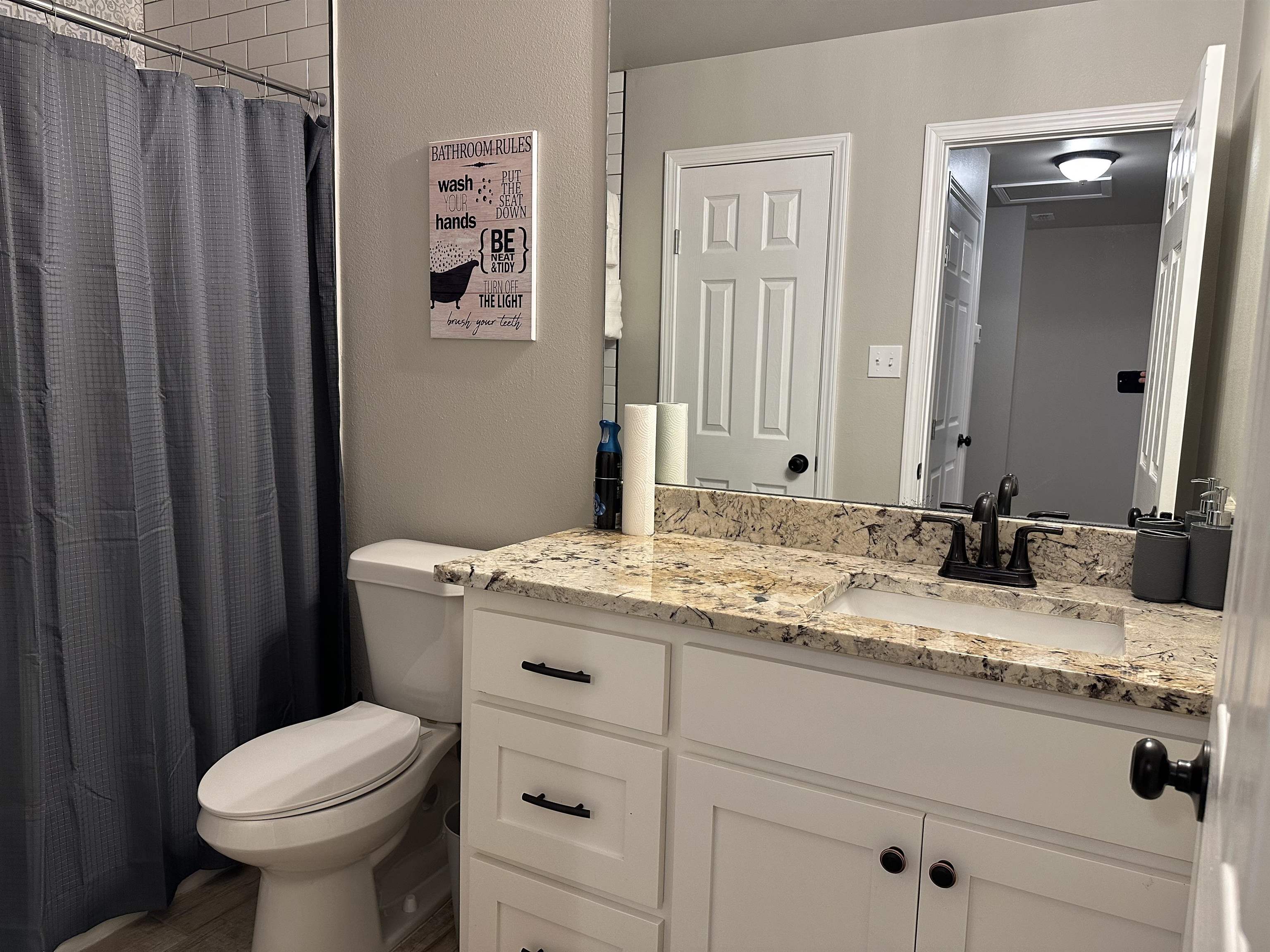 Image 7 of 10 For 111 Rockwell