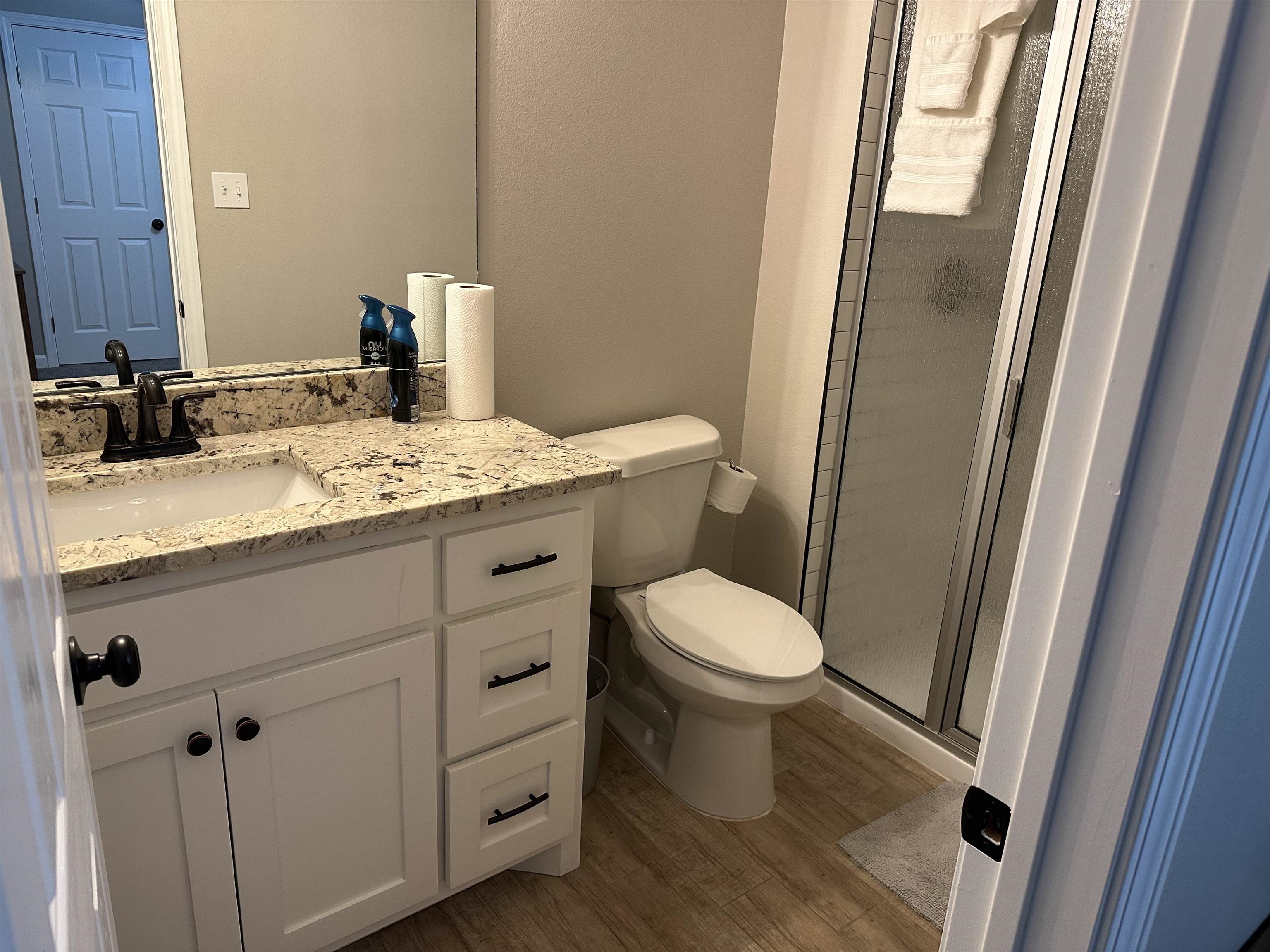 Image 9 of 10 For 111 Rockwell