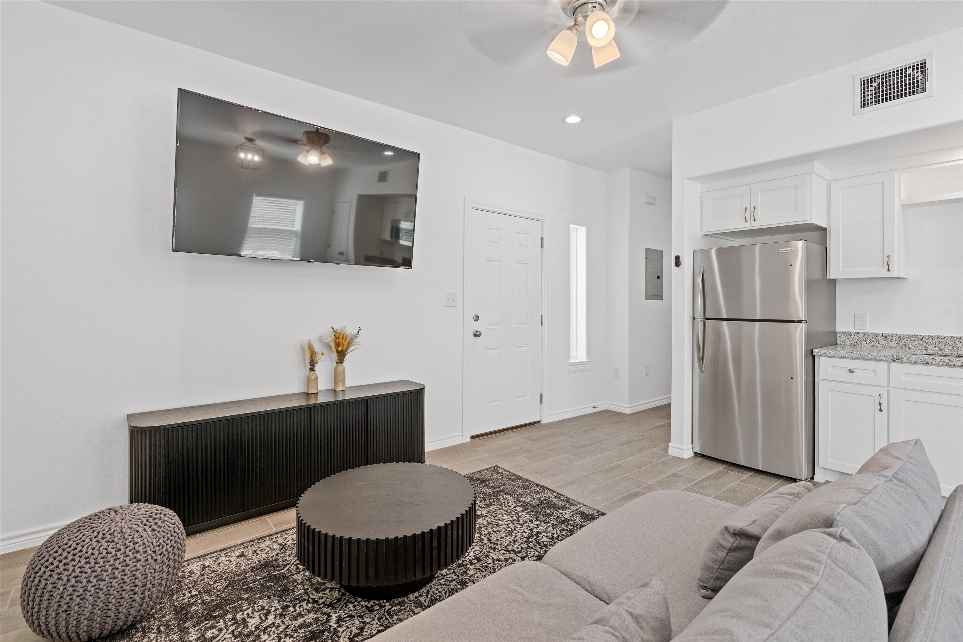 Image 29 of 46 For 167 Miers