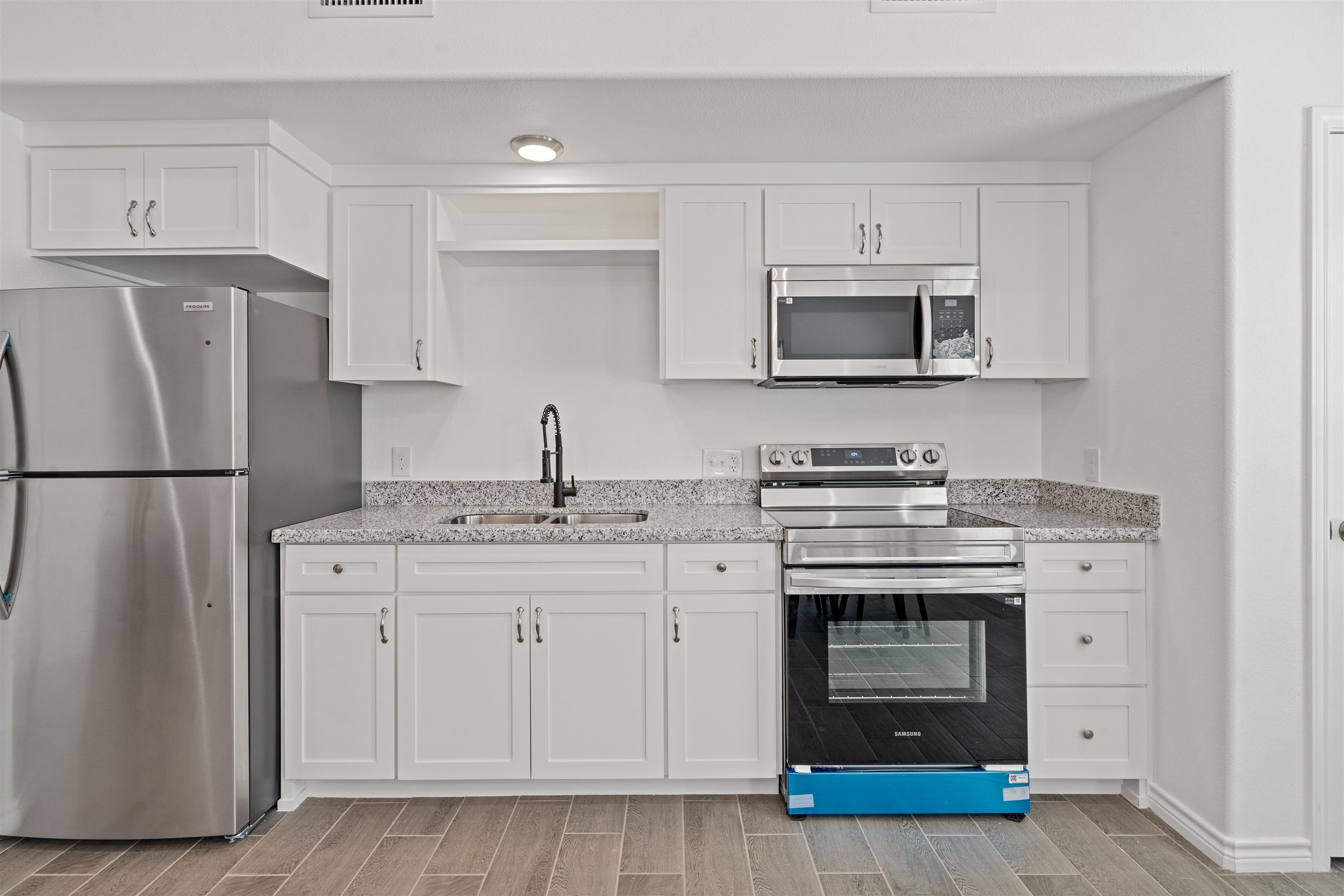 Image 30 of 46 For 167 Miers