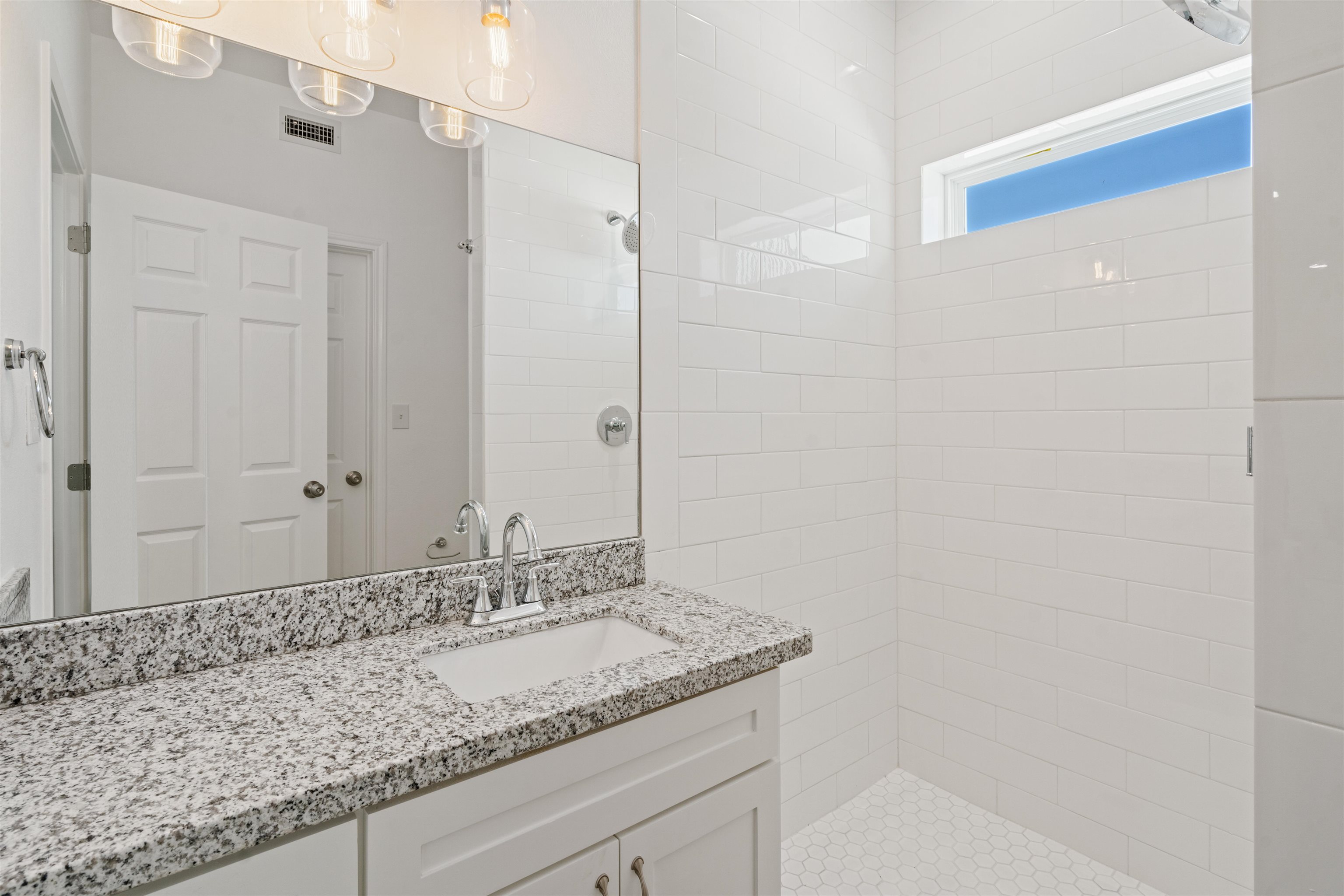 Image 40 of 46 For 167 Miers