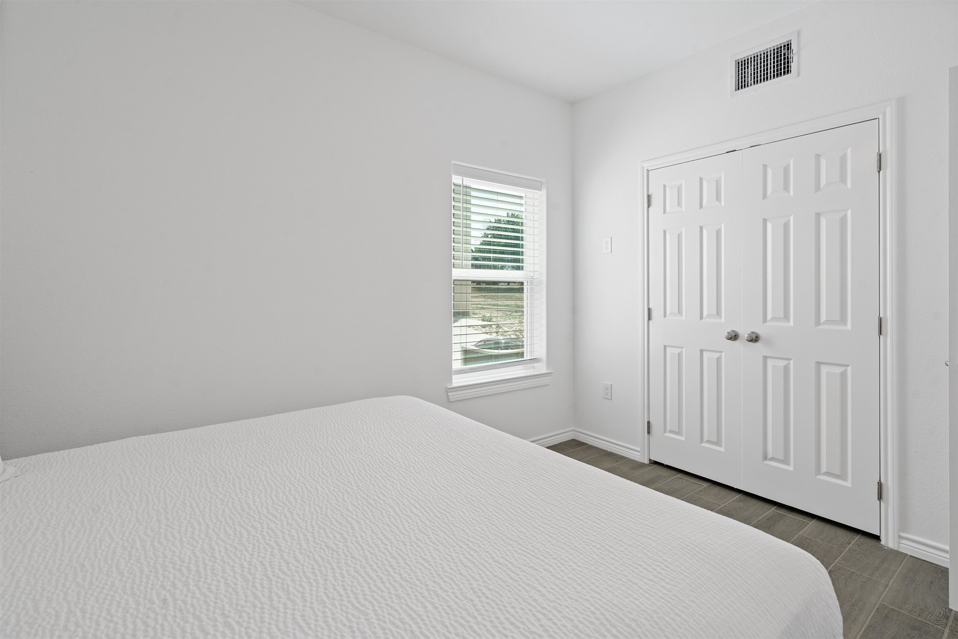 Image 45 of 46 For 167 Miers