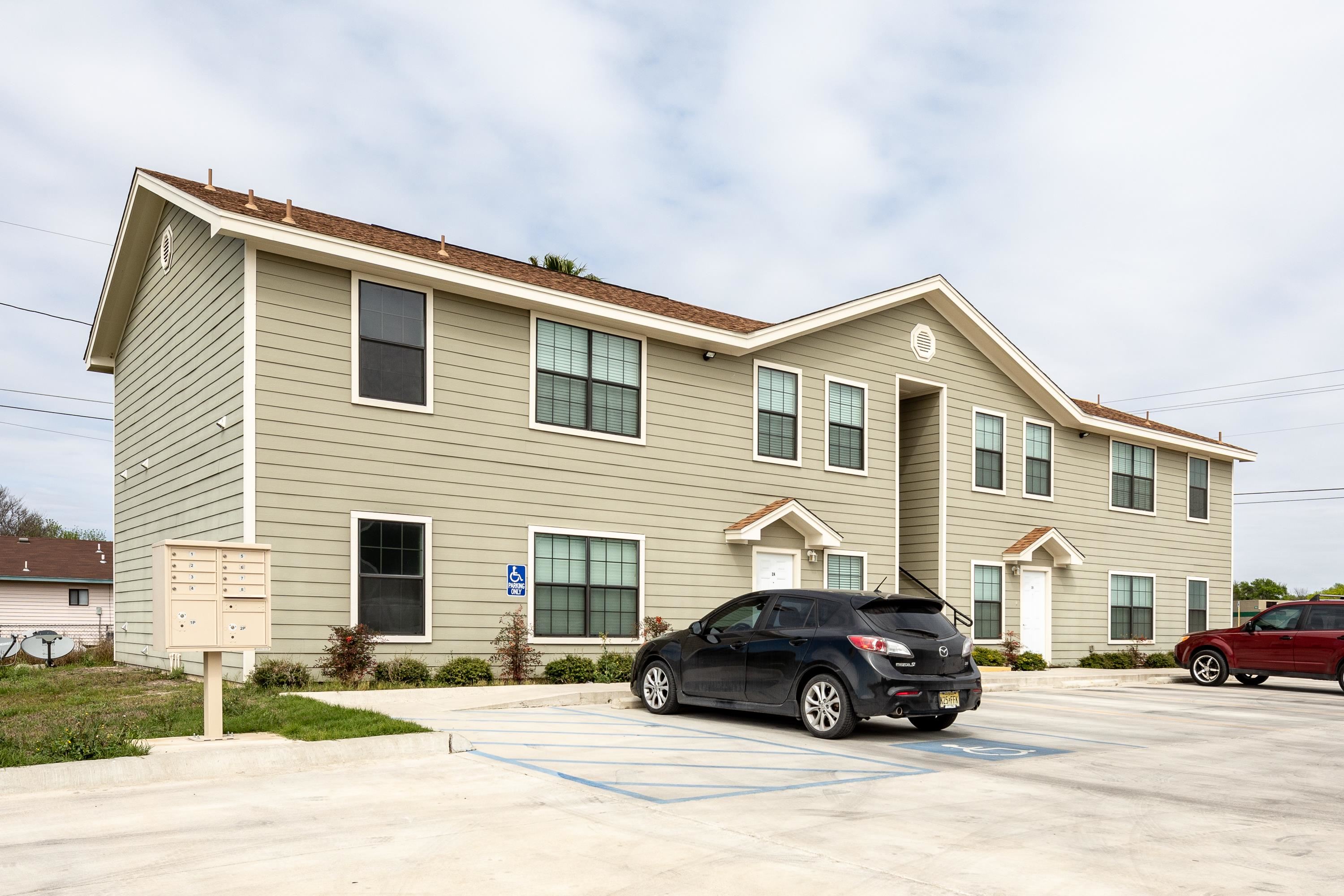 Image 2 of 13 For 1305 Kings