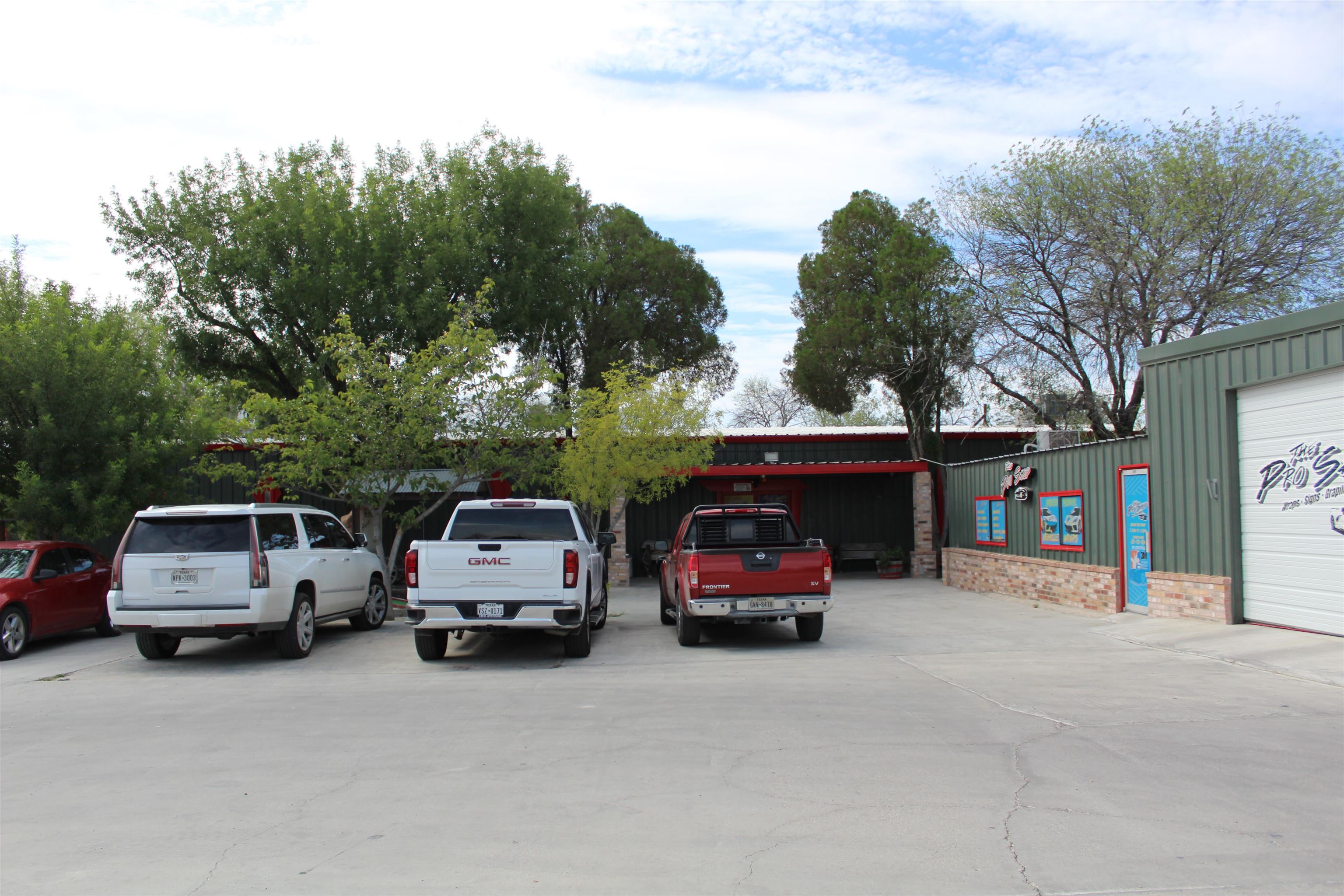 Image 4 of 24 For 301 Margaret