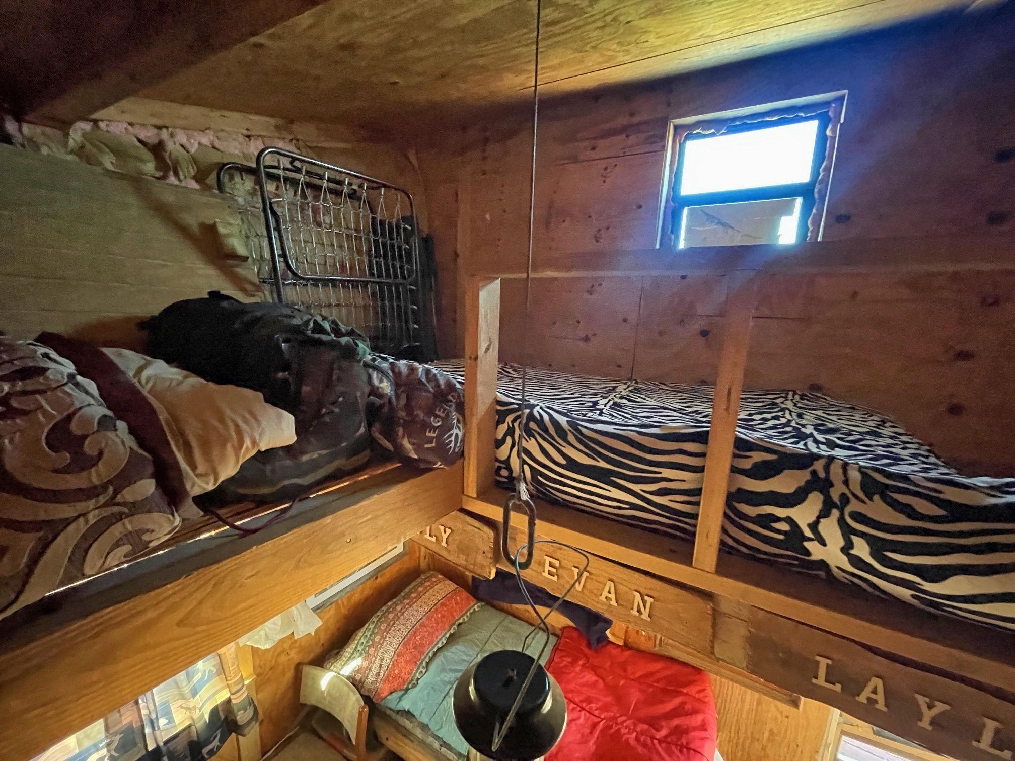 Image 7 of 49 For 1429 Wagon Track