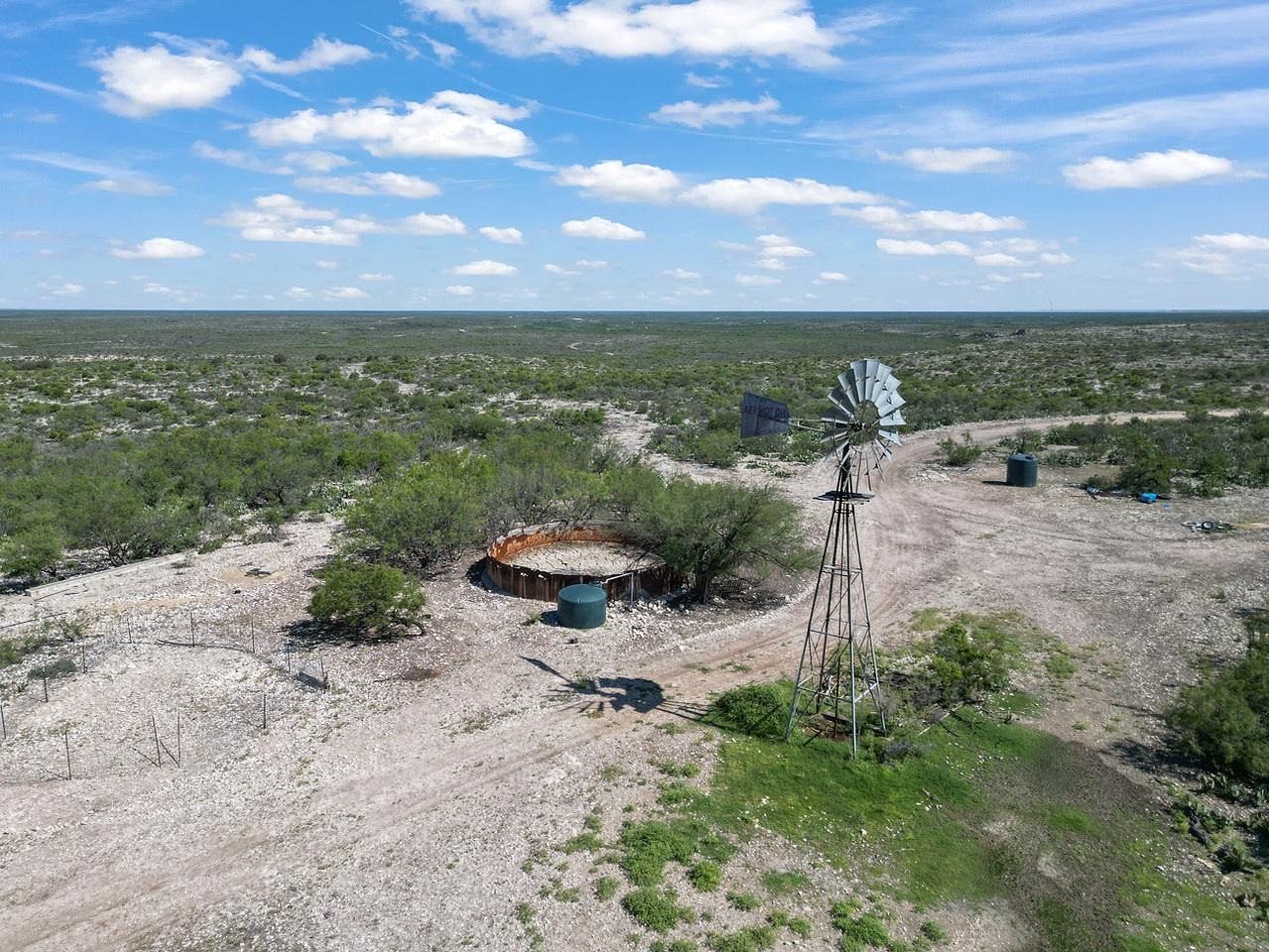 Image 25 of 50 For 1290 Acres Hwy 90 W
