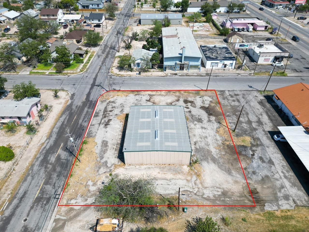 Image 11 of 17 For 401-403 3rd E