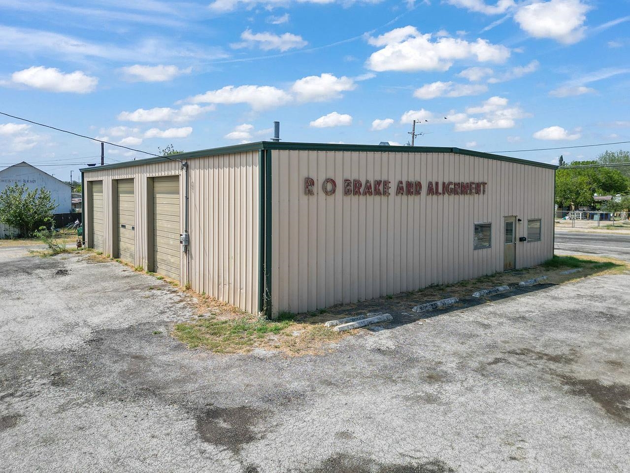 Image 6 of 17 For 401-403 3rd E