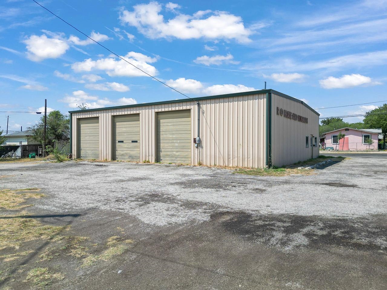 Image 9 of 17 For 401-403 3rd E